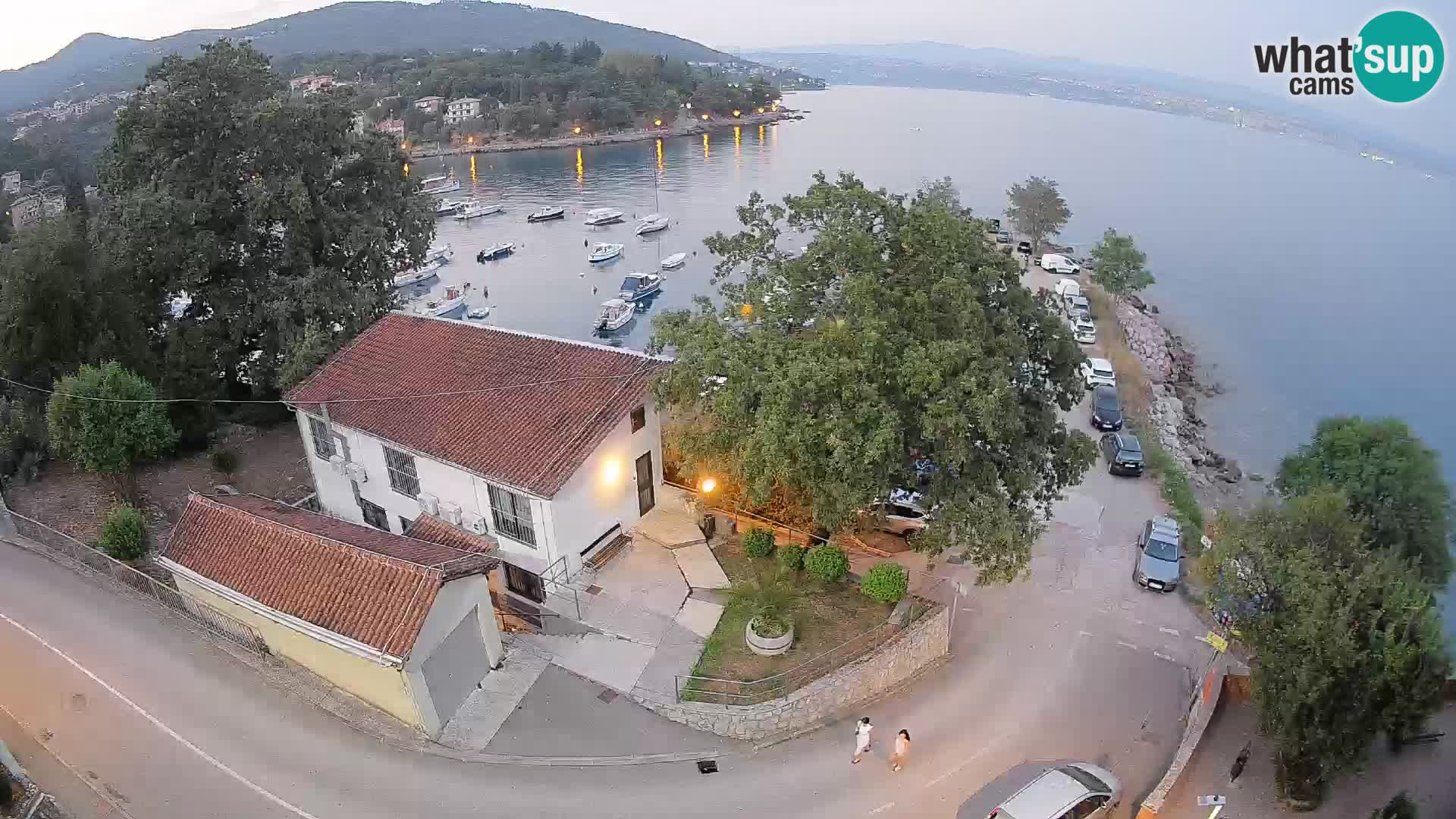 Ika Harbor Webcam – LIVE View of the Harbor and Opatija Lights