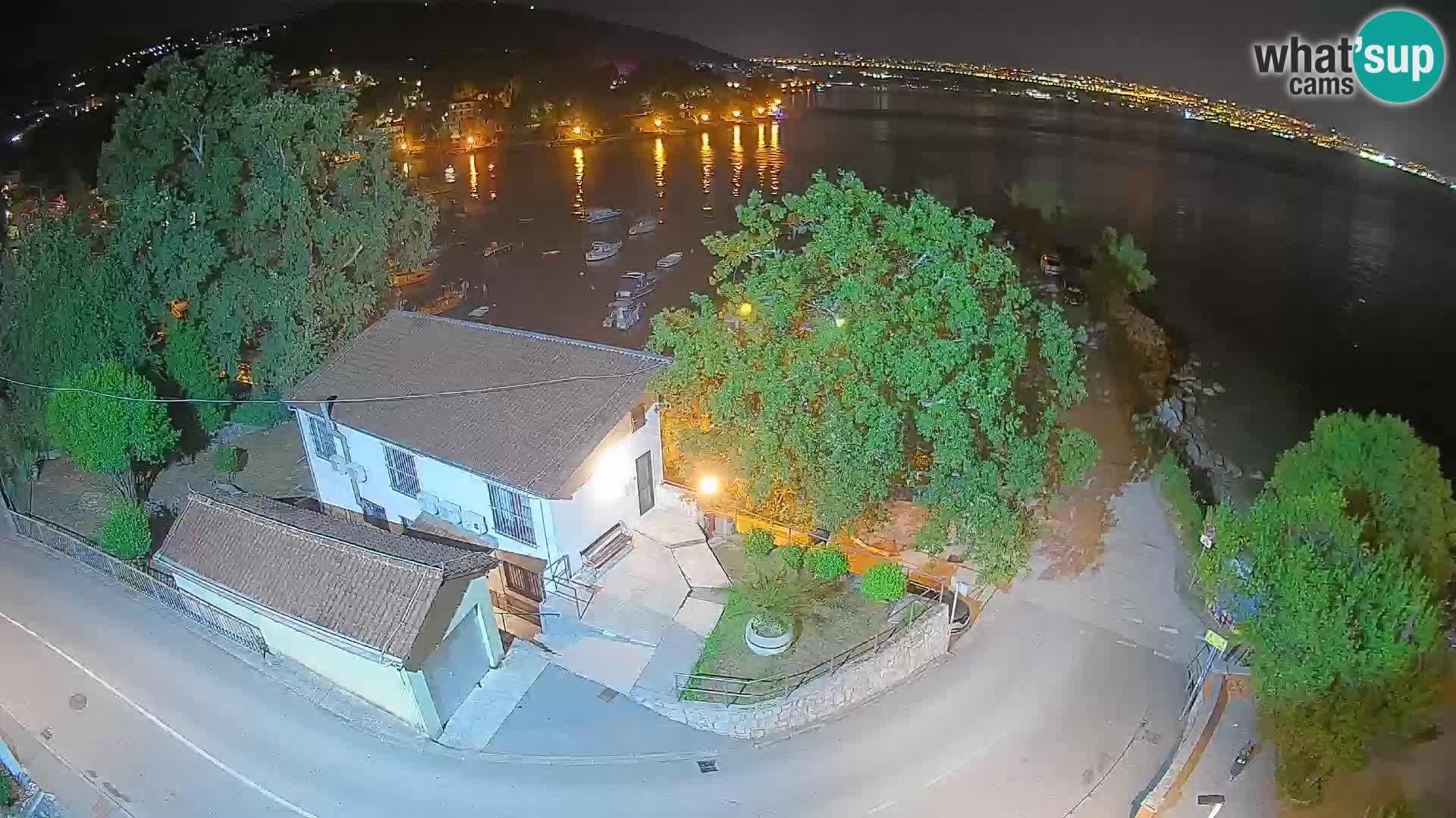 Ika Harbor Webcam – LIVE View of the Harbor and Opatija Lights