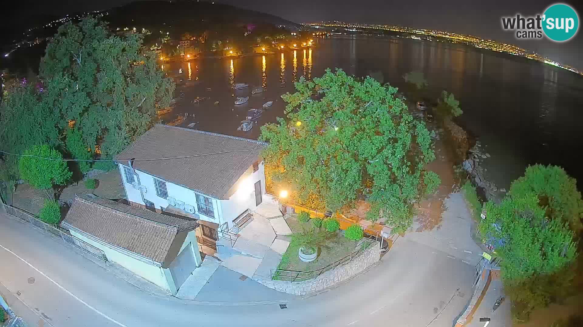 Ika Harbor Webcam – LIVE View of the Harbor and Opatija Lights