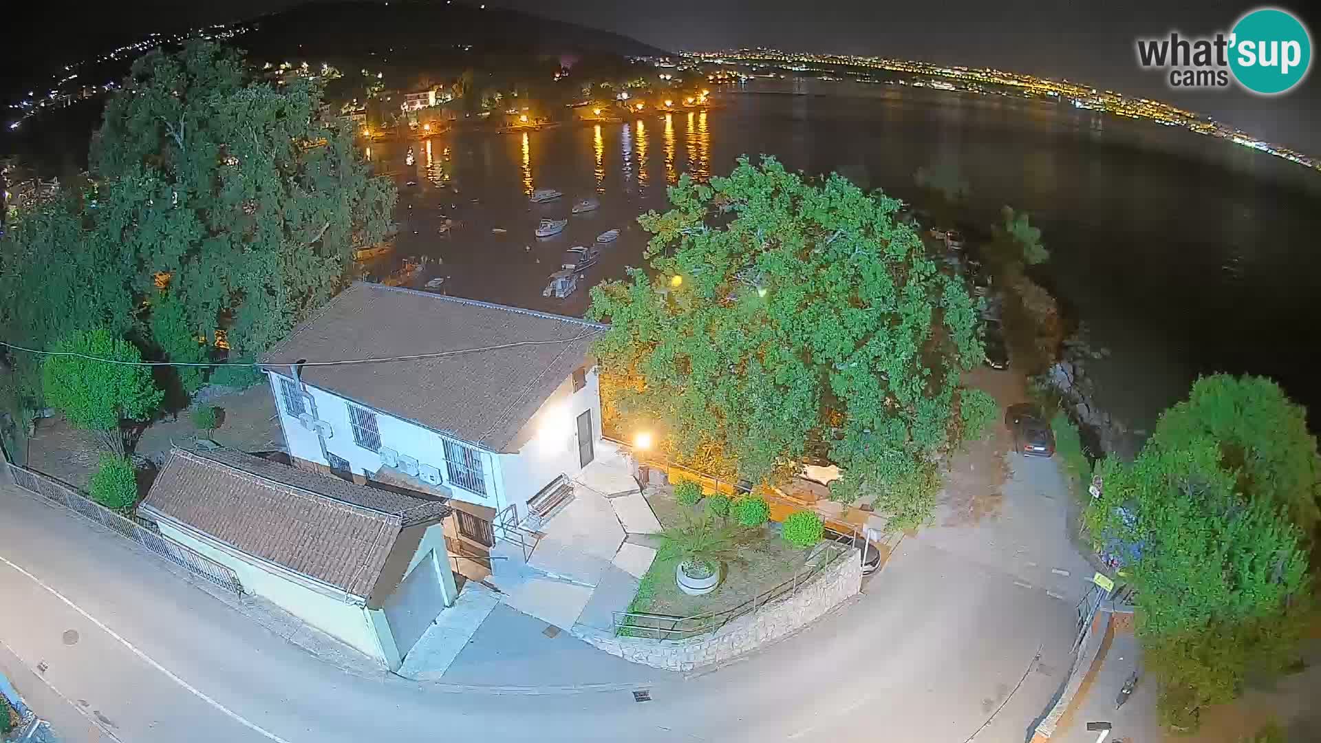 Ika Harbor Webcam – LIVE View of the Harbor and Opatija Lights