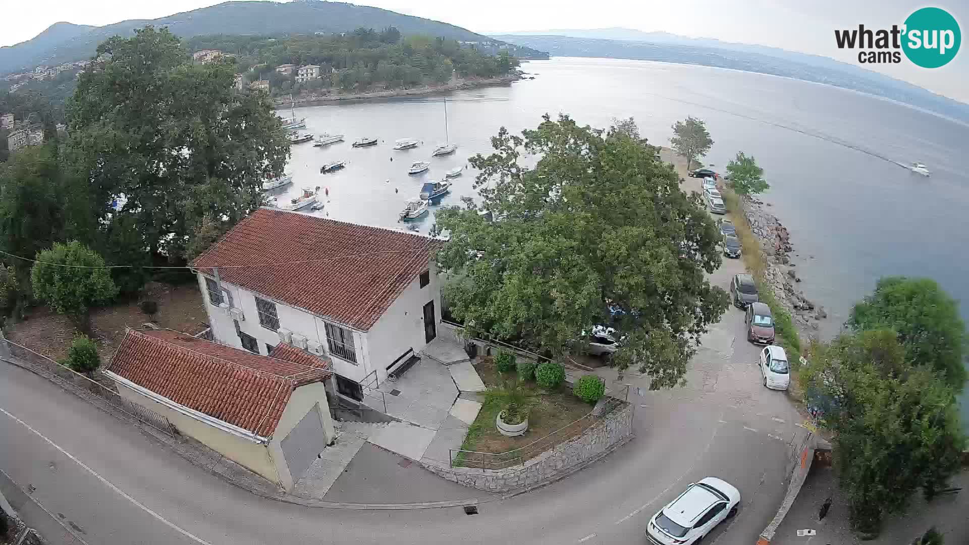 Ika Harbor Webcam – LIVE View of the Harbor and Opatija Lights