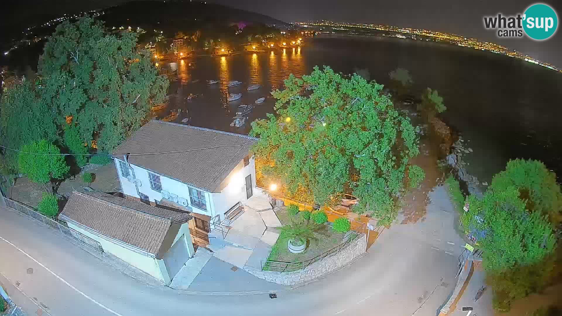 Ika Harbor Webcam – LIVE View of the Harbor and Opatija Lights