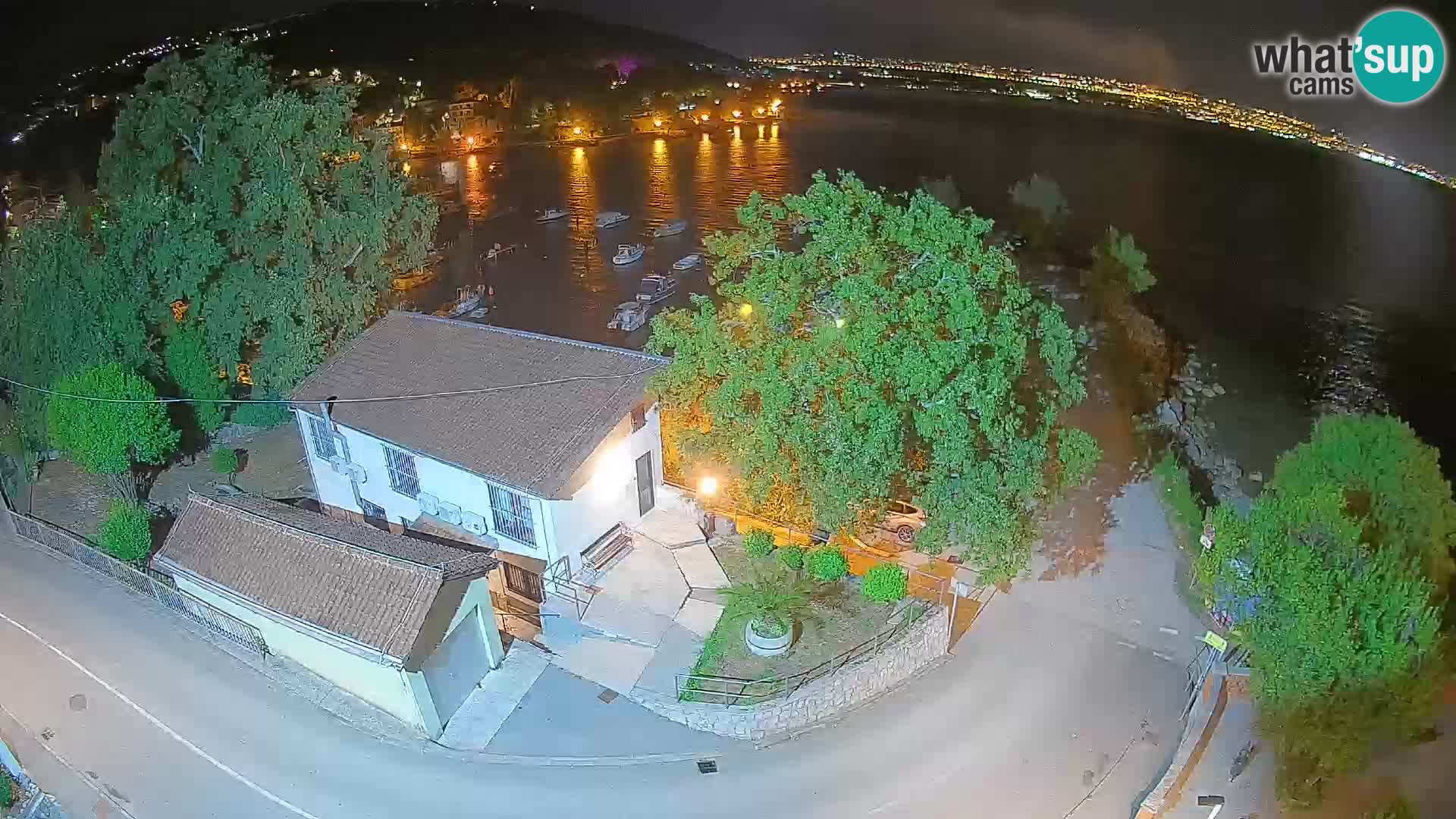 Ika Harbor Webcam – LIVE View of the Harbor and Opatija Lights