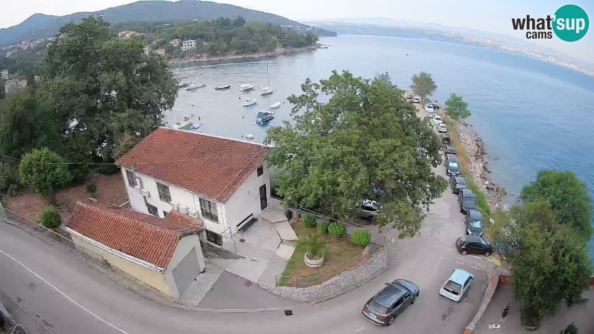 Ika Harbor Webcam – LIVE View of the Harbor and Opatija Lights