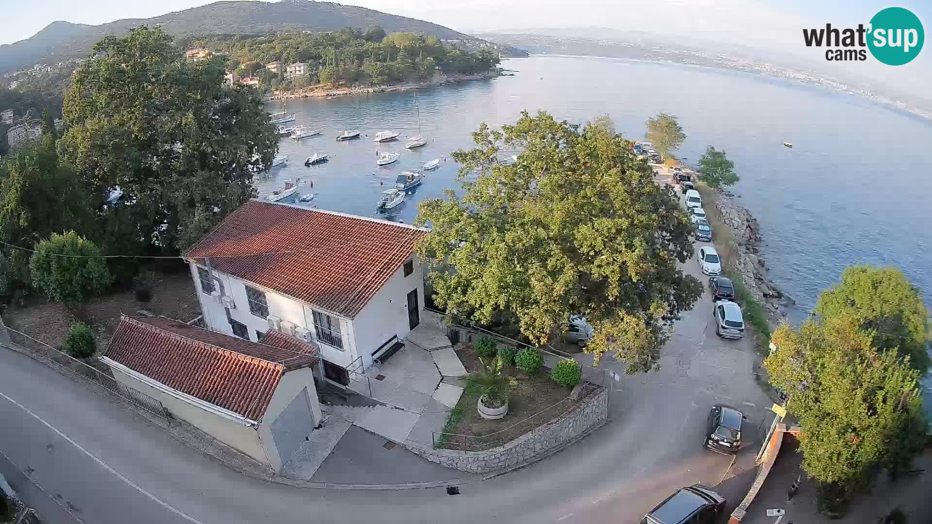Ika Harbor Webcam – LIVE View of the Harbor and Opatija Lights