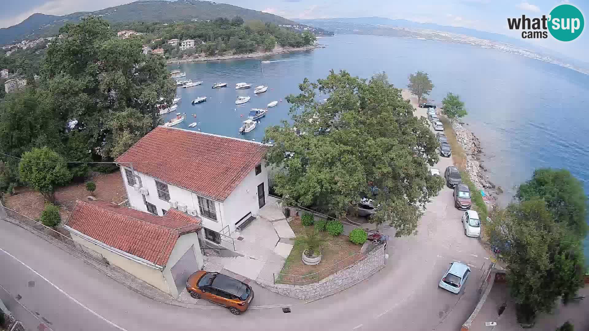 Ika Harbor Webcam – LIVE View of the Harbor and Opatija Lights