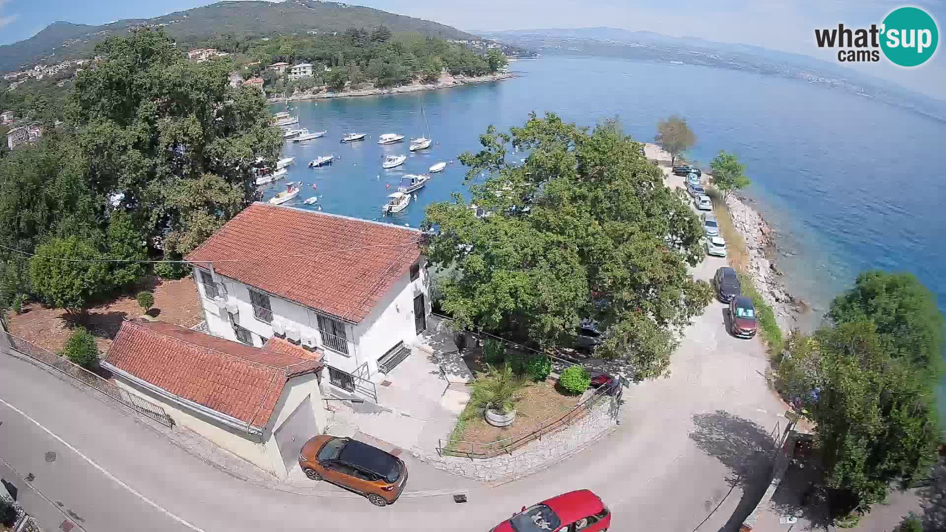 Ika Harbor Webcam – LIVE View of the Harbor and Opatija Lights