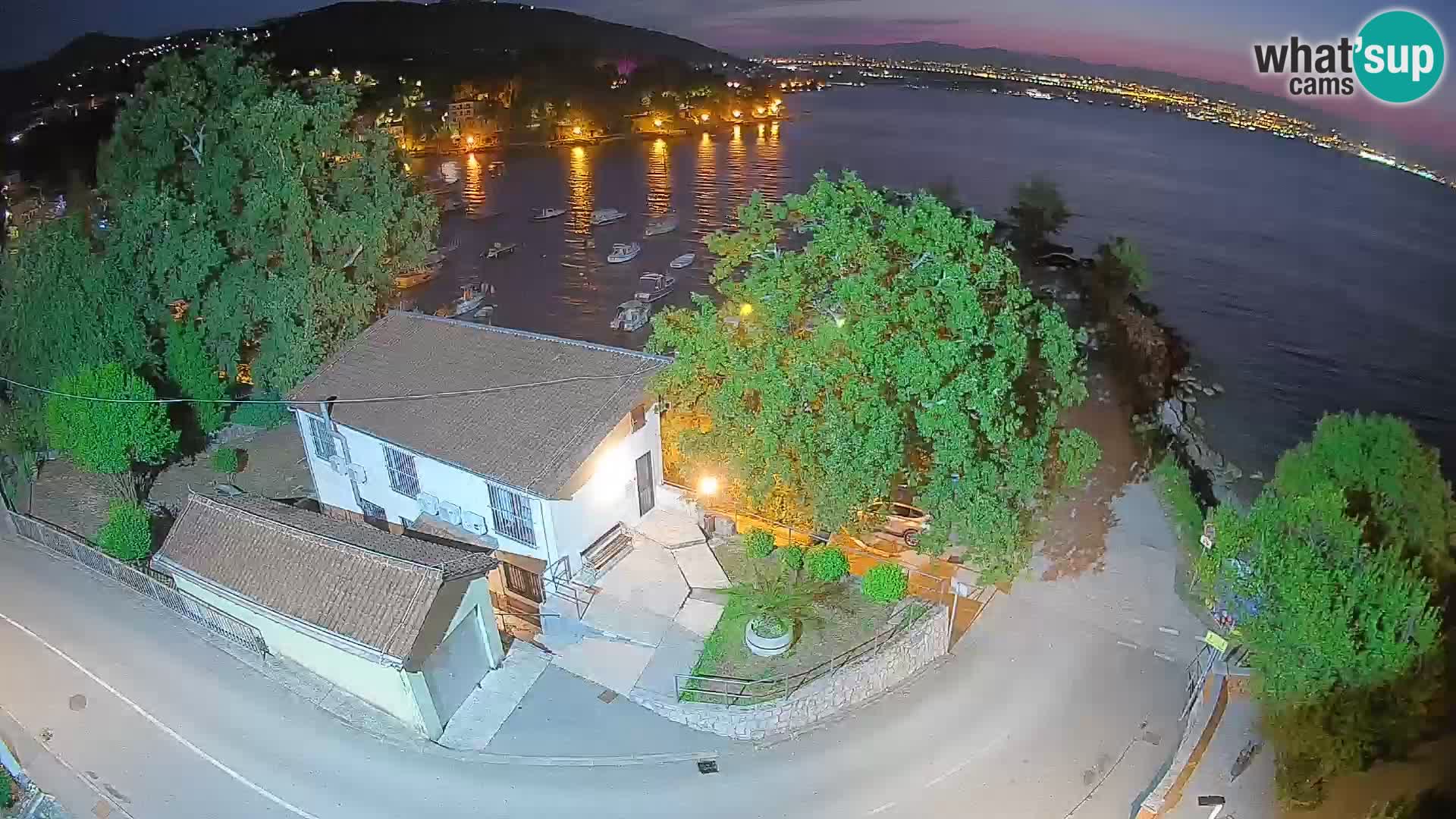 Ika Harbor Webcam – LIVE View of the Harbor and Opatija Lights