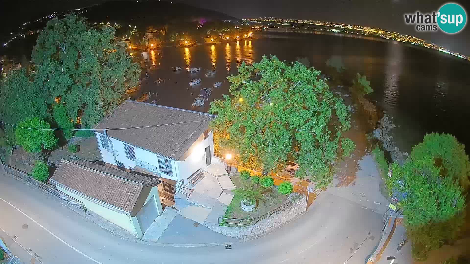 Ika Harbor Webcam – LIVE View of the Harbor and Opatija Lights