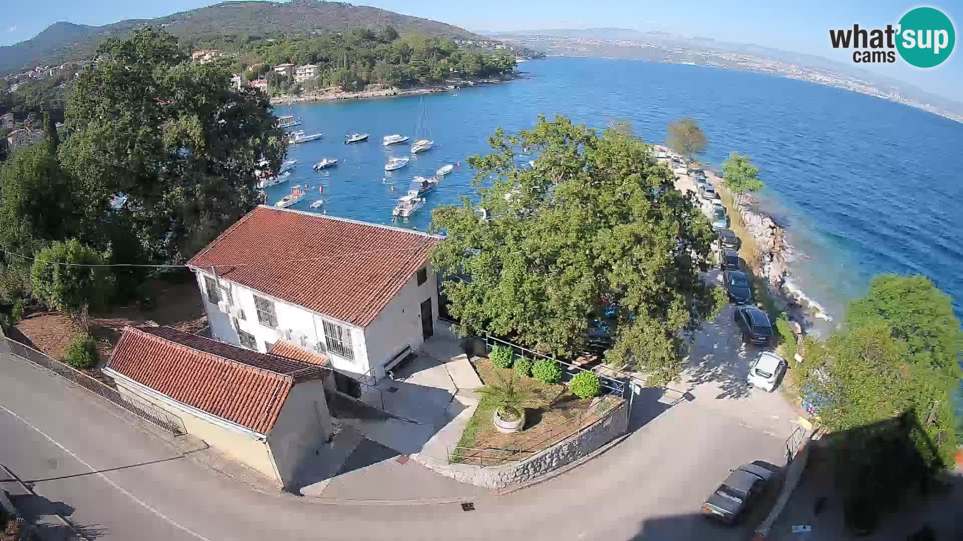 Ika Harbor Webcam – LIVE View of the Harbor and Opatija Lights