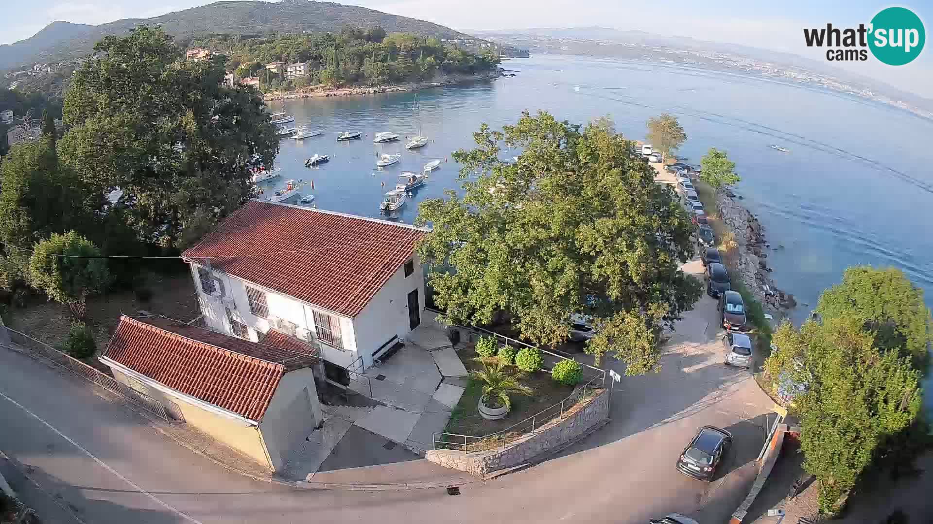 Ika Harbor Webcam – LIVE View of the Harbor and Opatija Lights
