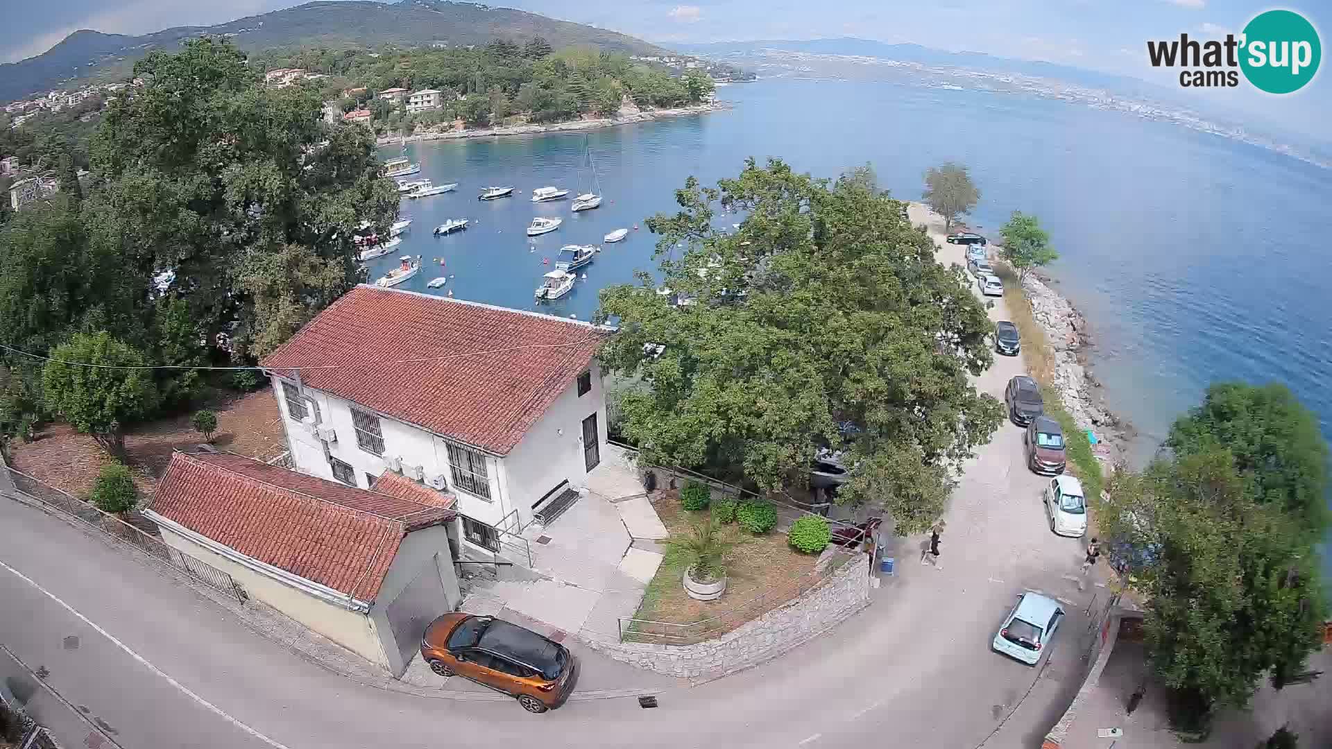 Ika Harbor Webcam – LIVE View of the Harbor and Opatija Lights