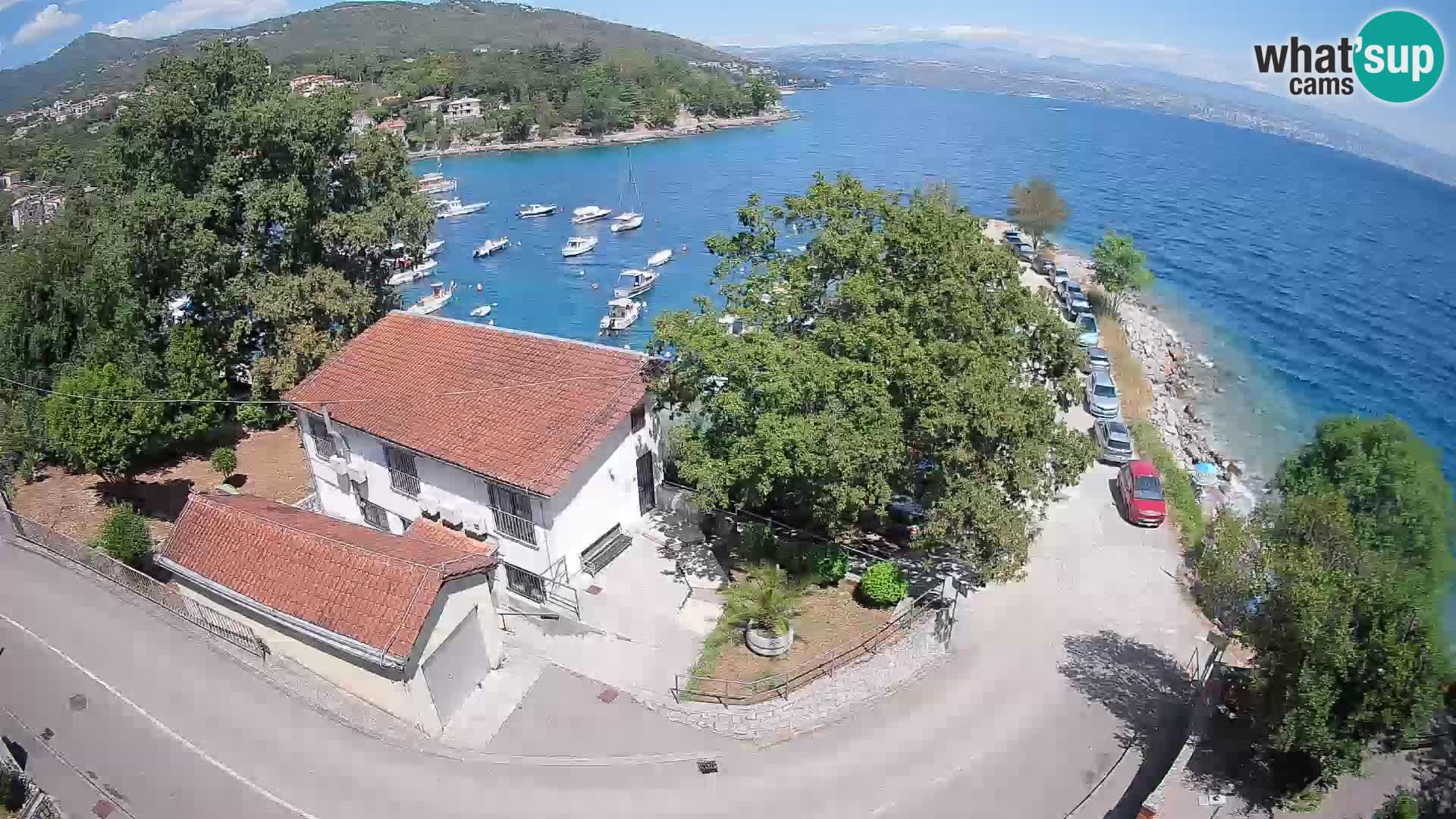 Ika Harbor Webcam – LIVE View of the Harbor and Opatija Lights