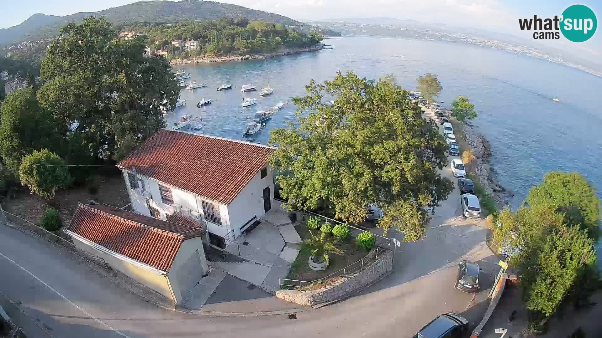 Ika Harbor Webcam – LIVE View of the Harbor and Opatija Lights