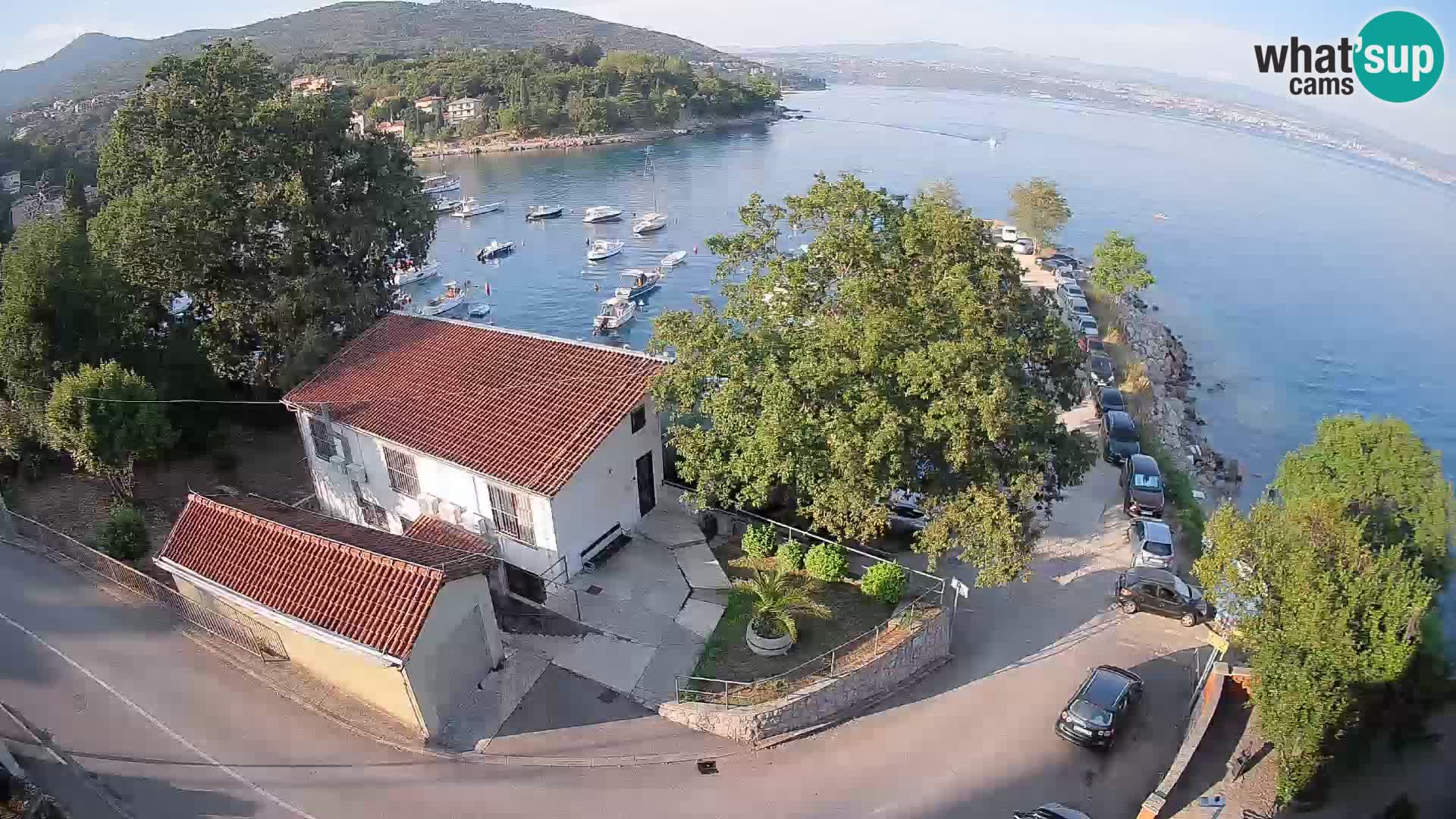 Ika Harbor Webcam – LIVE View of the Harbor and Opatija Lights