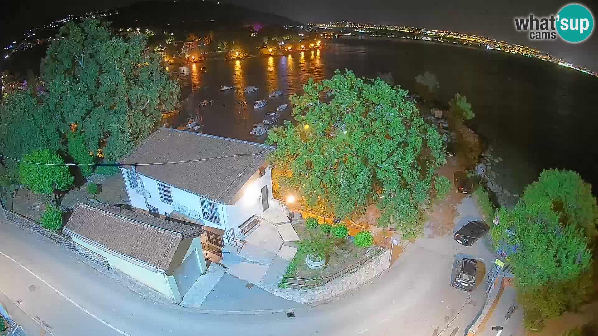 Ika Harbor Webcam – LIVE View of the Harbor and Opatija Lights