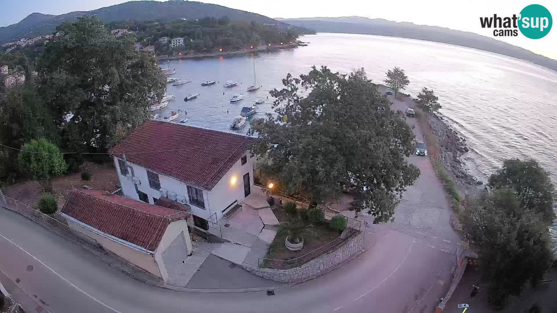 Ika Harbor Webcam – LIVE View of the Harbor and Opatija Lights
