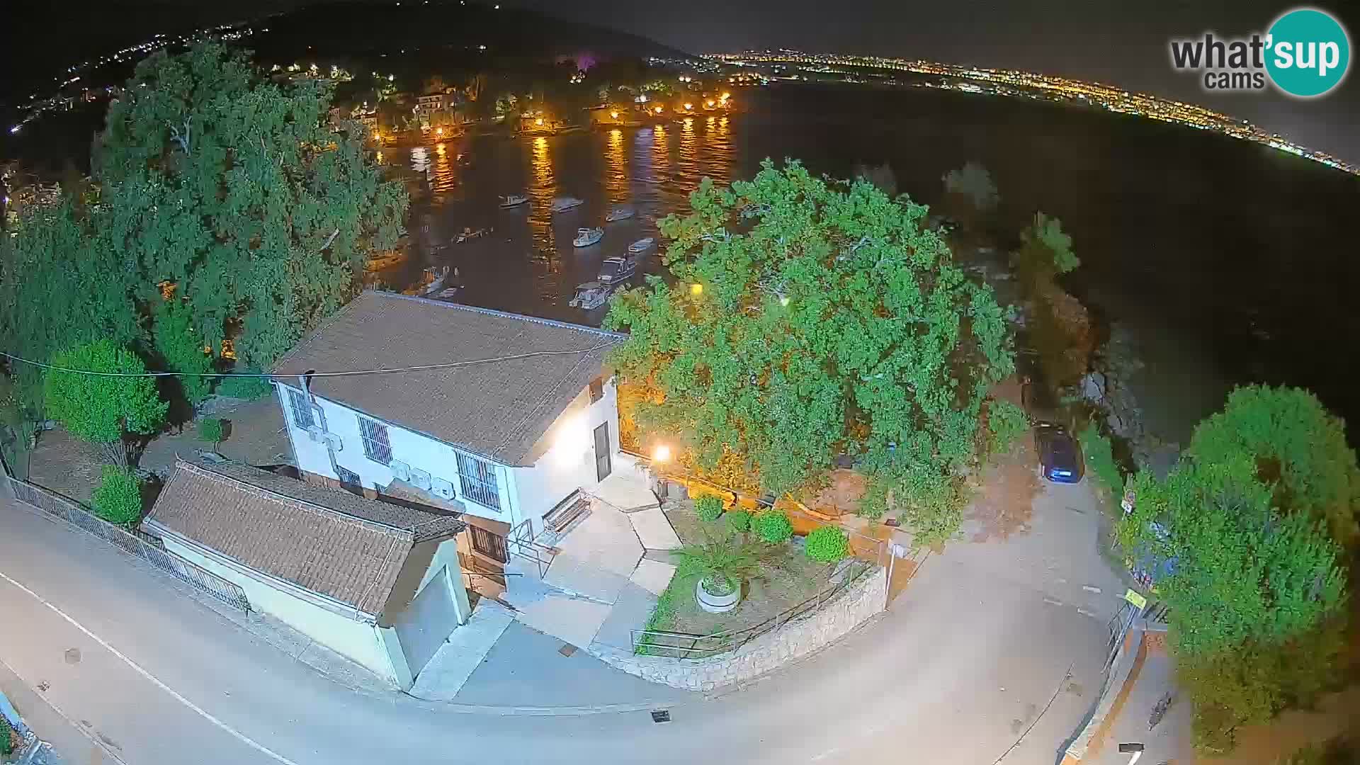 Ika Harbor Webcam – LIVE View of the Harbor and Opatija Lights