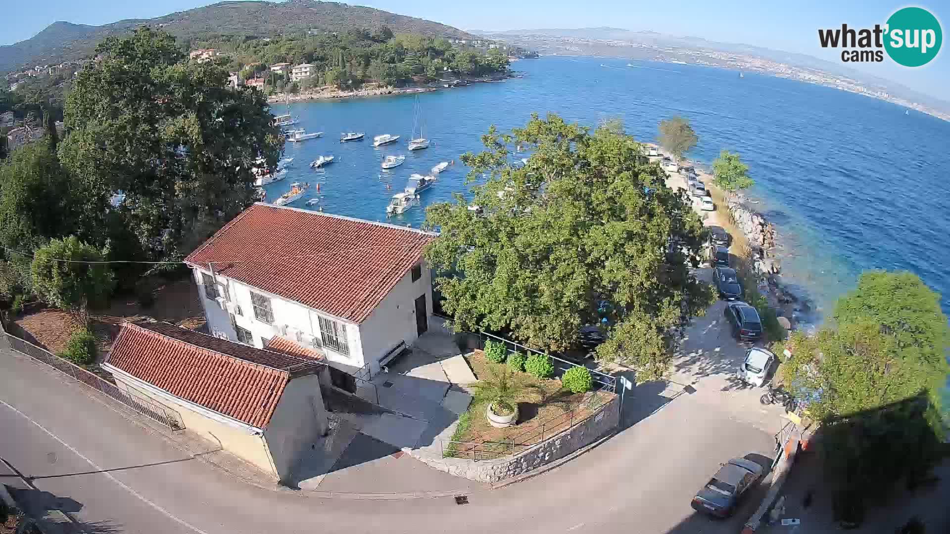 Ika Harbor Webcam – LIVE View of the Harbor and Opatija Lights