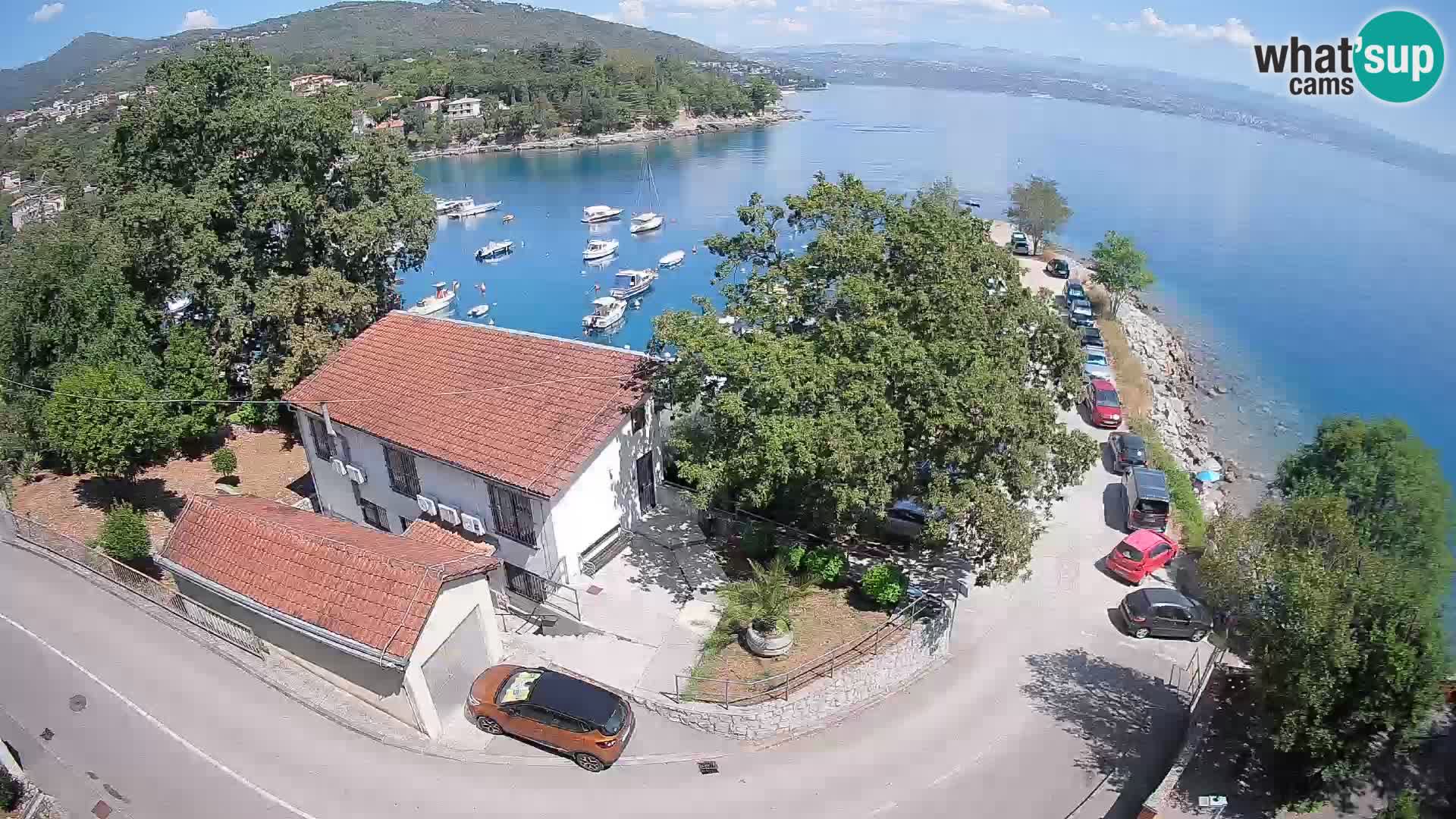 Ika Harbor Webcam – LIVE View of the Harbor and Opatija Lights