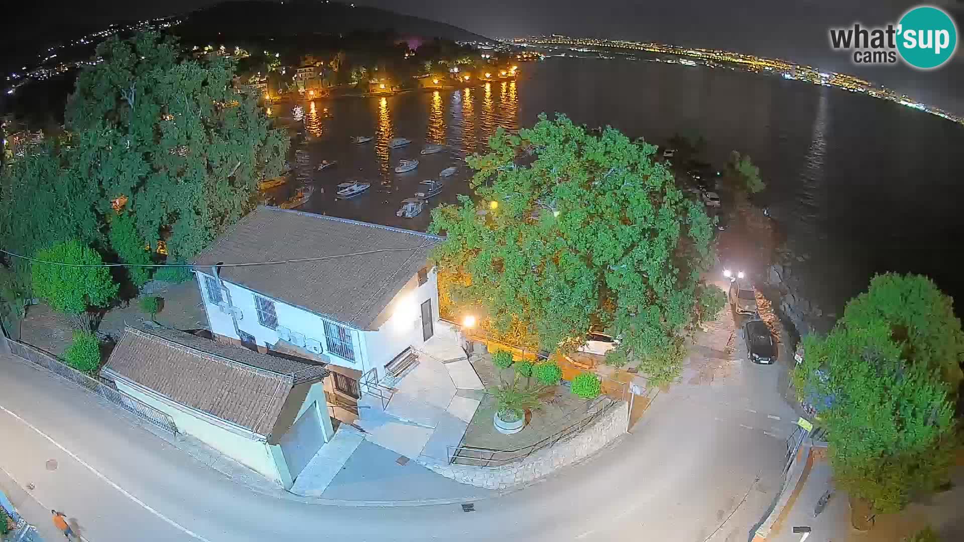 Ika Harbor Webcam – LIVE View of the Harbor and Opatija Lights