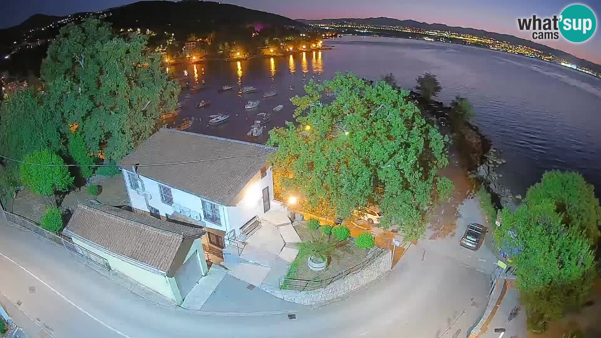 Ika Harbor Webcam – LIVE View of the Harbor and Opatija Lights
