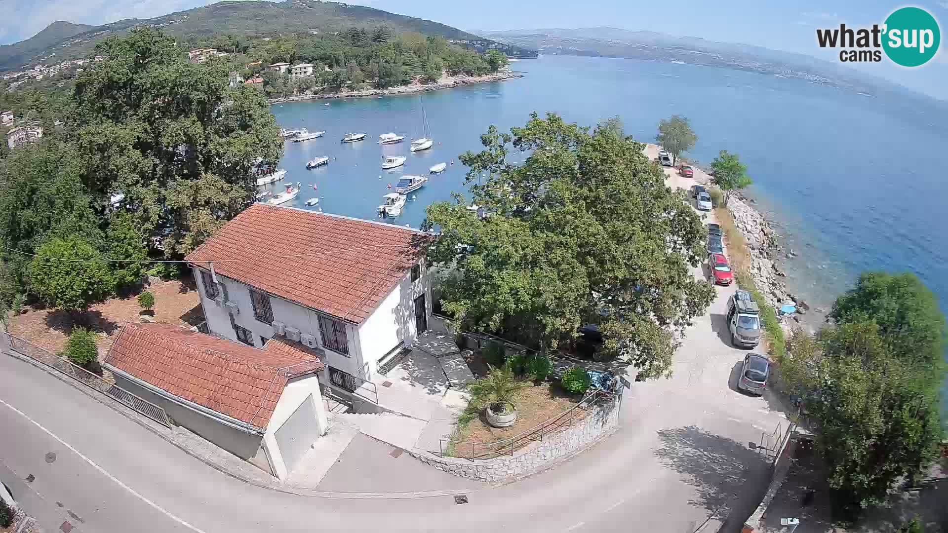 Web kamera luka Ika – Pogled uživo na luku i svjetla Opatije