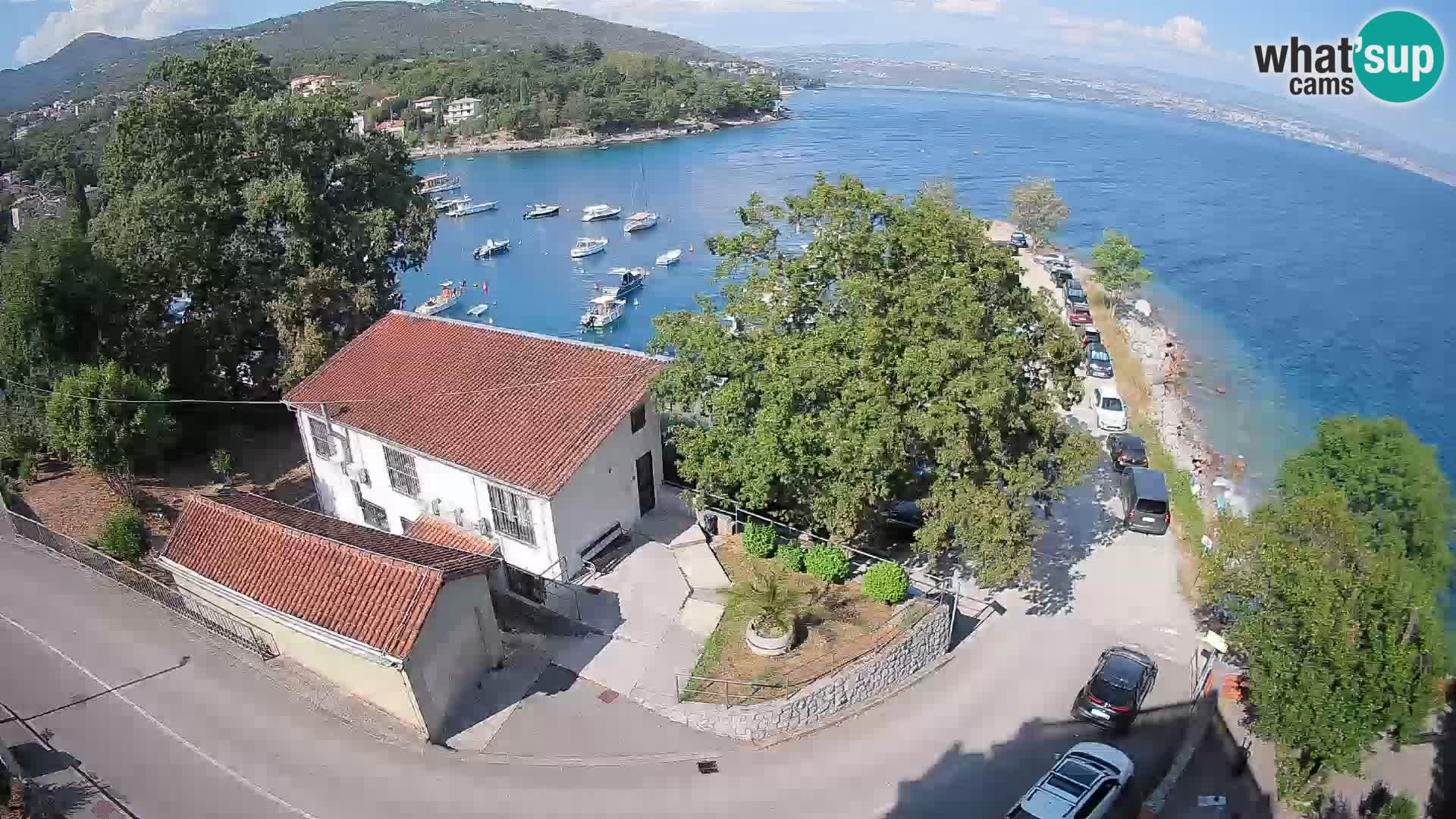 Web kamera luka Ika – Pogled uživo na luku i svjetla Opatije