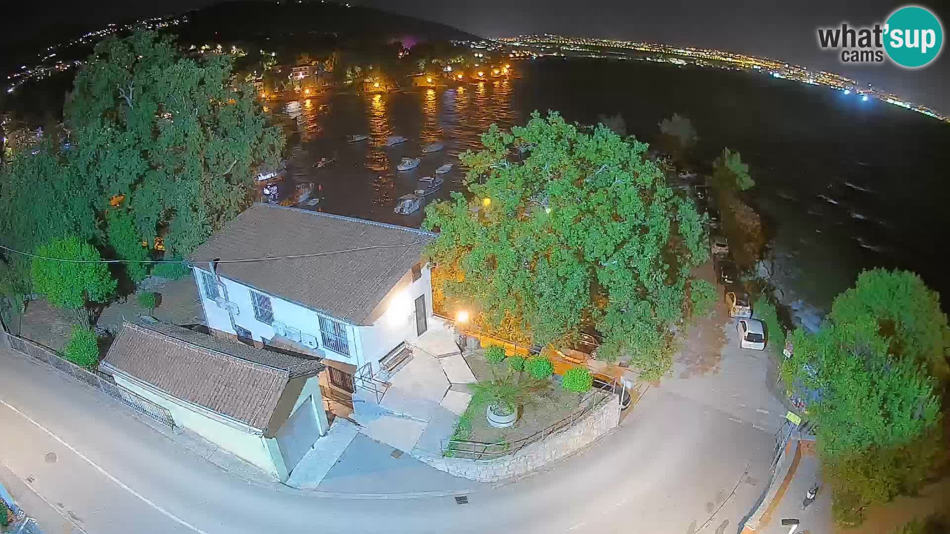 Ika Harbor Webcam – LIVE View of the Harbor and Opatija Lights