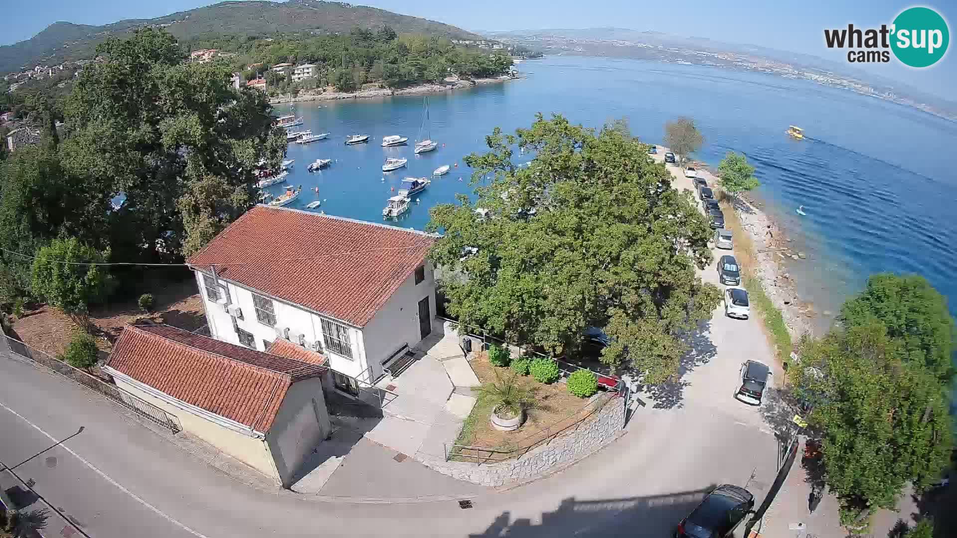 Ika Harbor Webcam – LIVE View of the Harbor and Opatija Lights