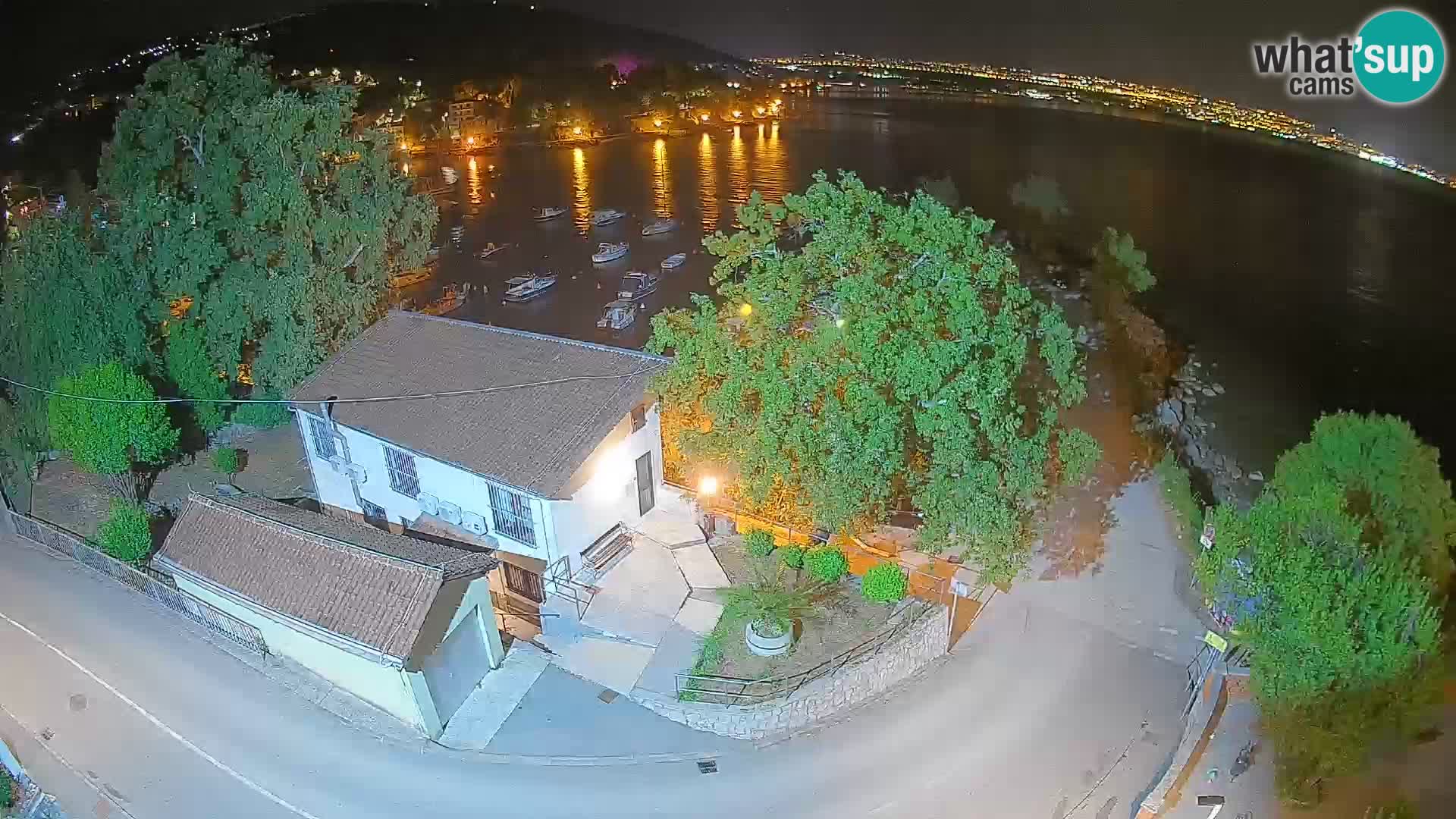 Ika Harbor Webcam – LIVE View of the Harbor and Opatija Lights