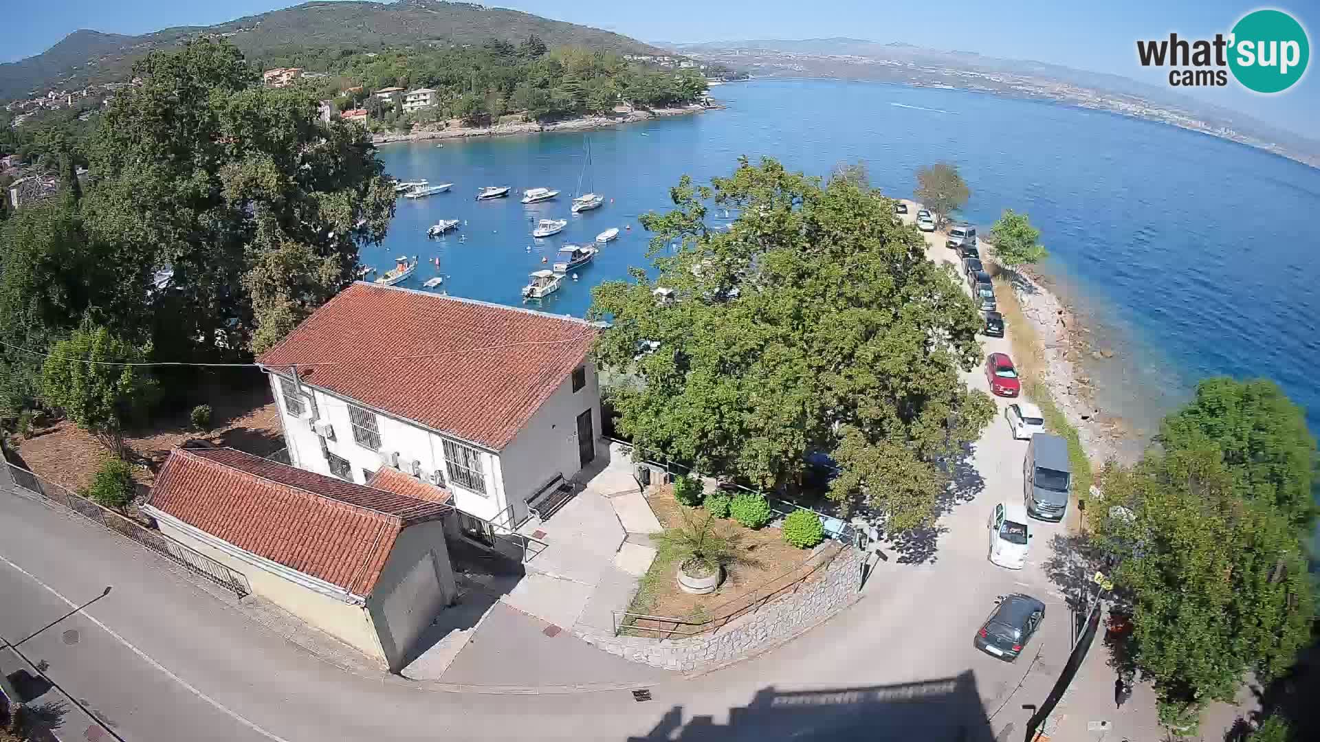 Ika Harbor Webcam – LIVE View of the Harbor and Opatija Lights