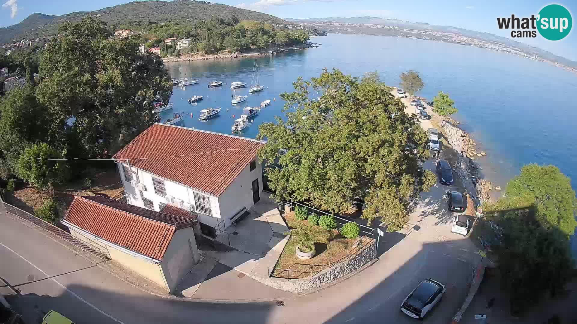 Ika Harbor Webcam – LIVE View of the Harbor and Opatija Lights