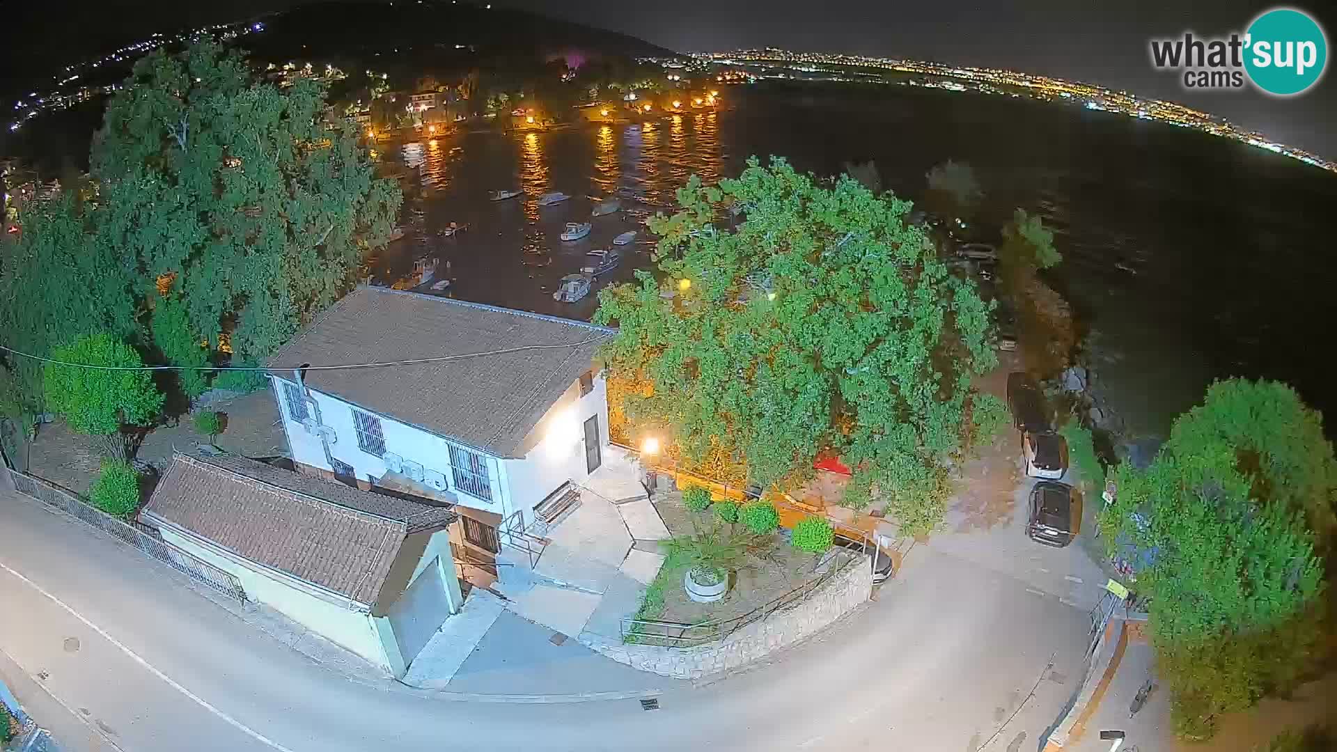 Ika Harbor Webcam – LIVE View of the Harbor and Opatija Lights