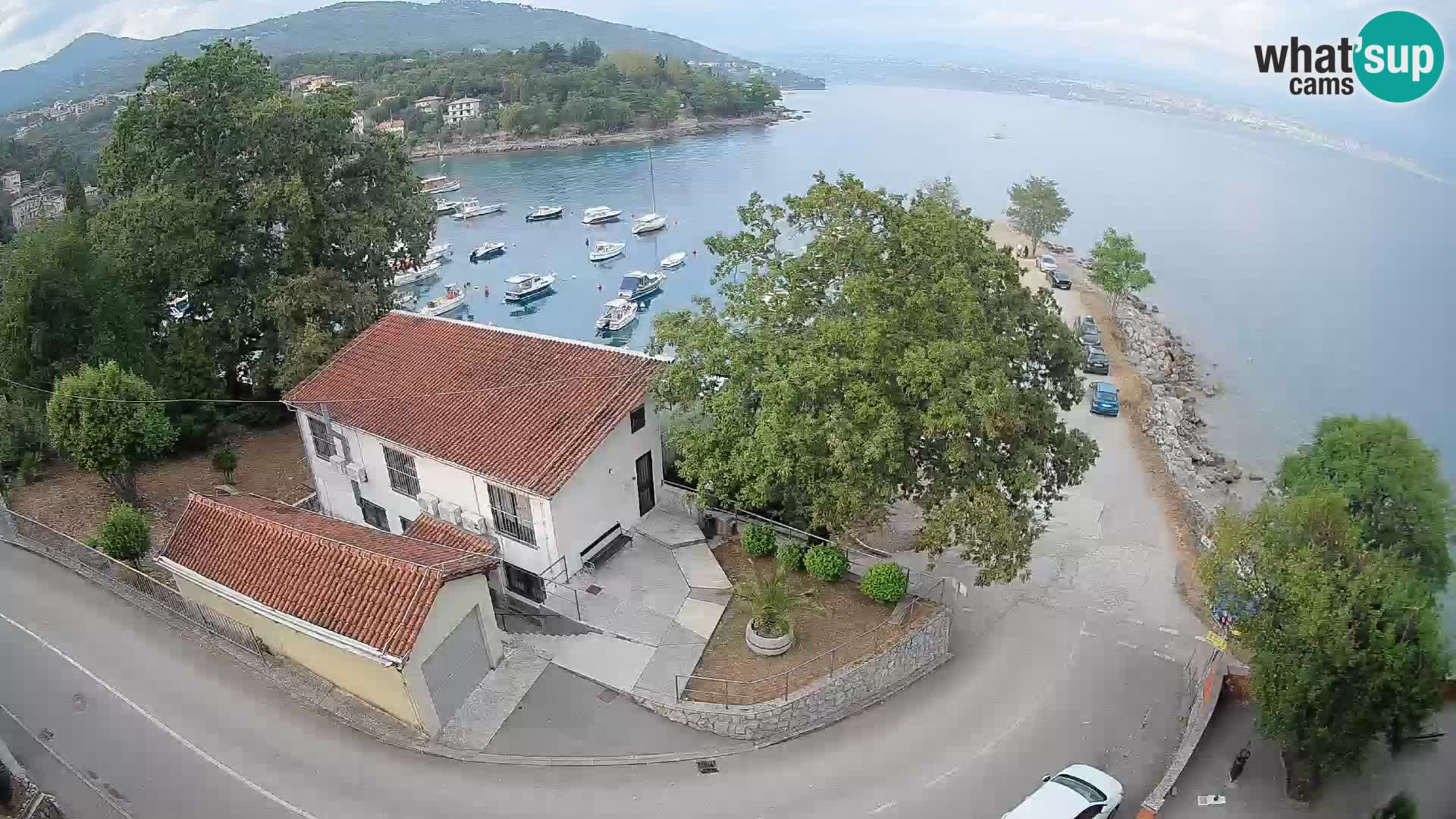 Ika Harbor Webcam – LIVE View of the Harbor and Opatija Lights