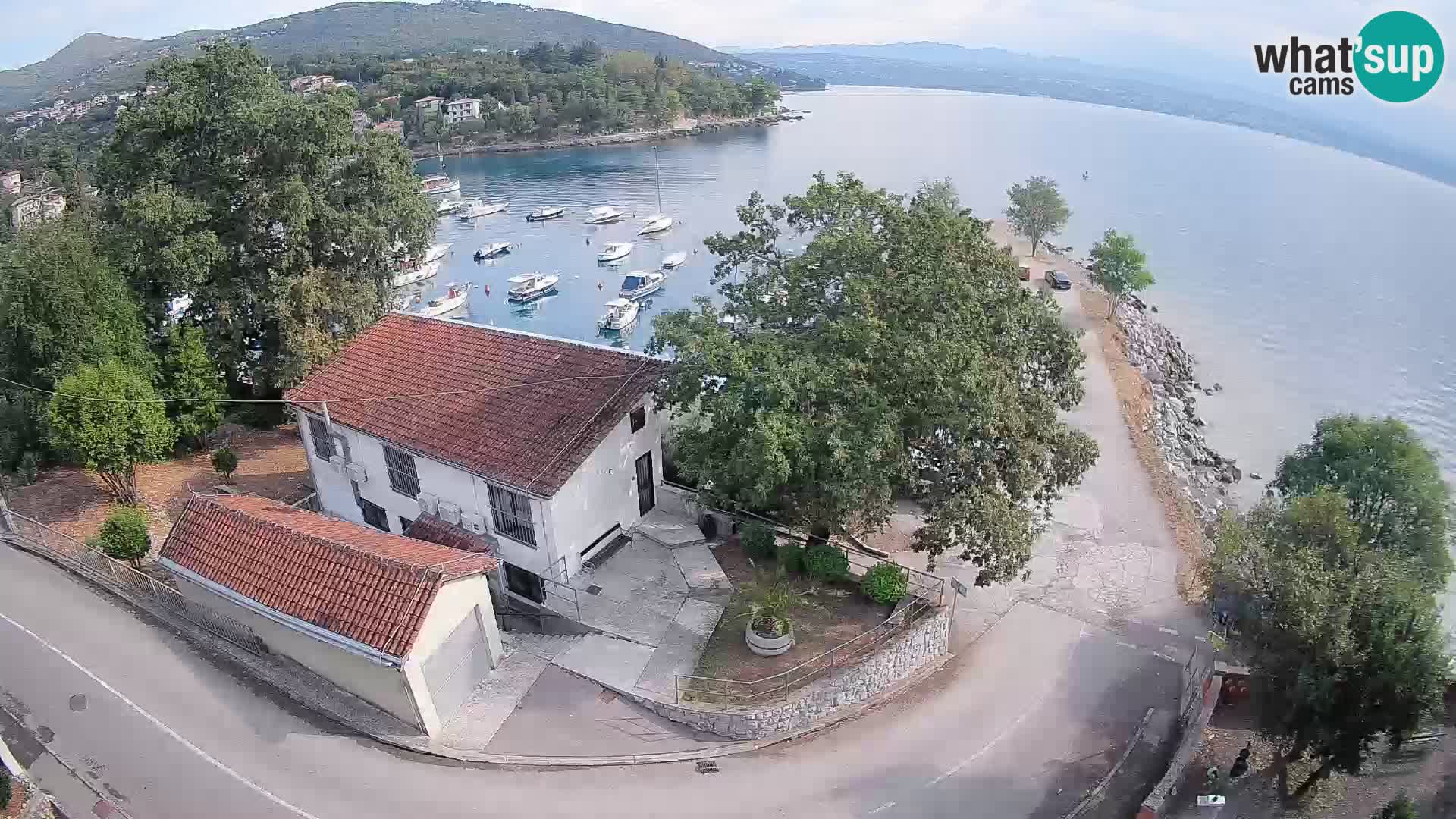 Ika Harbor Webcam – LIVE View of the Harbor and Opatija Lights