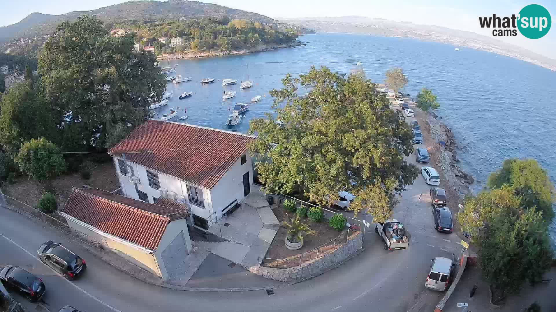 Ika Harbor Webcam – LIVE View of the Harbor and Opatija Lights