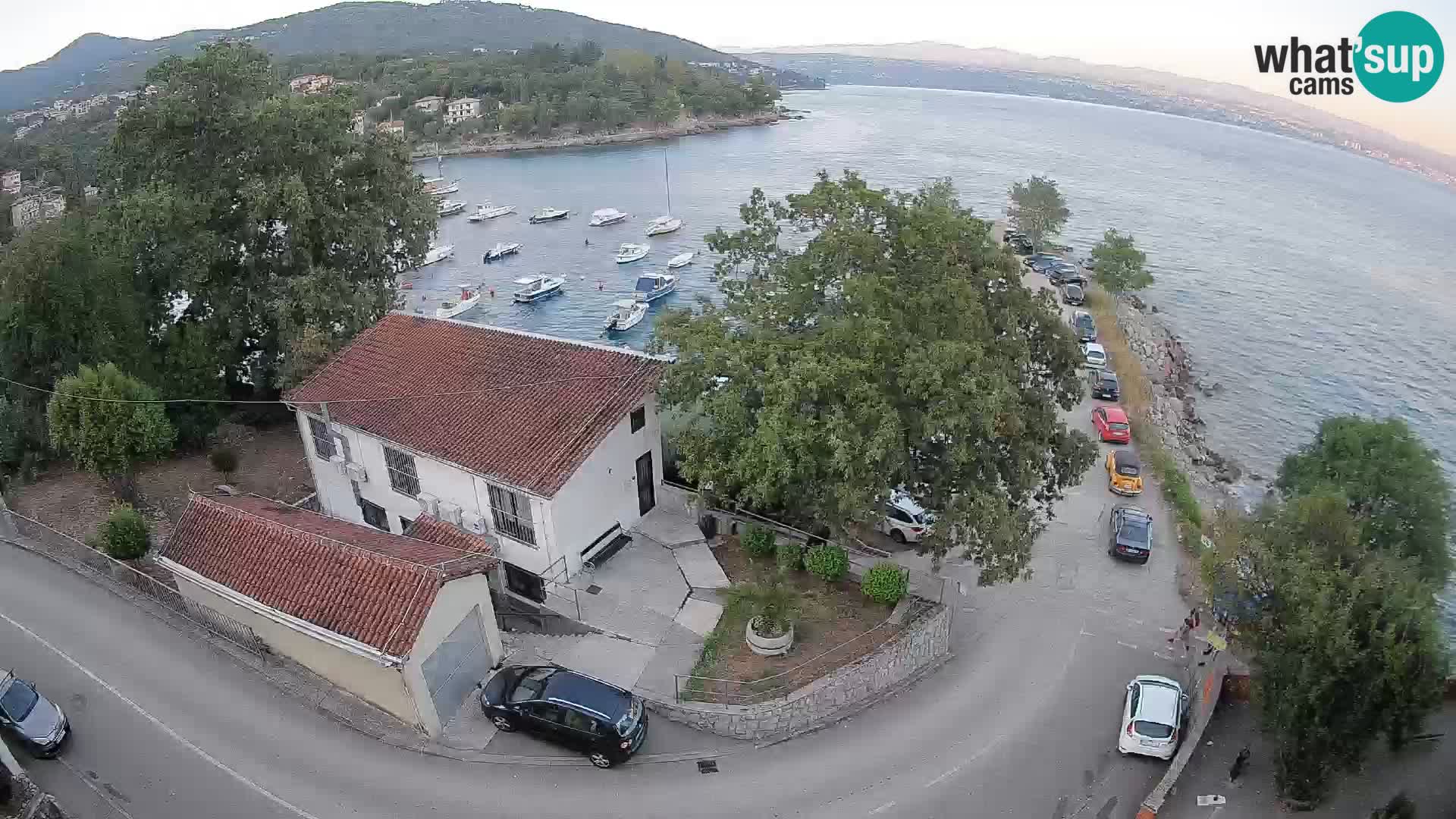 Ika Harbor Webcam – LIVE View of the Harbor and Opatija Lights