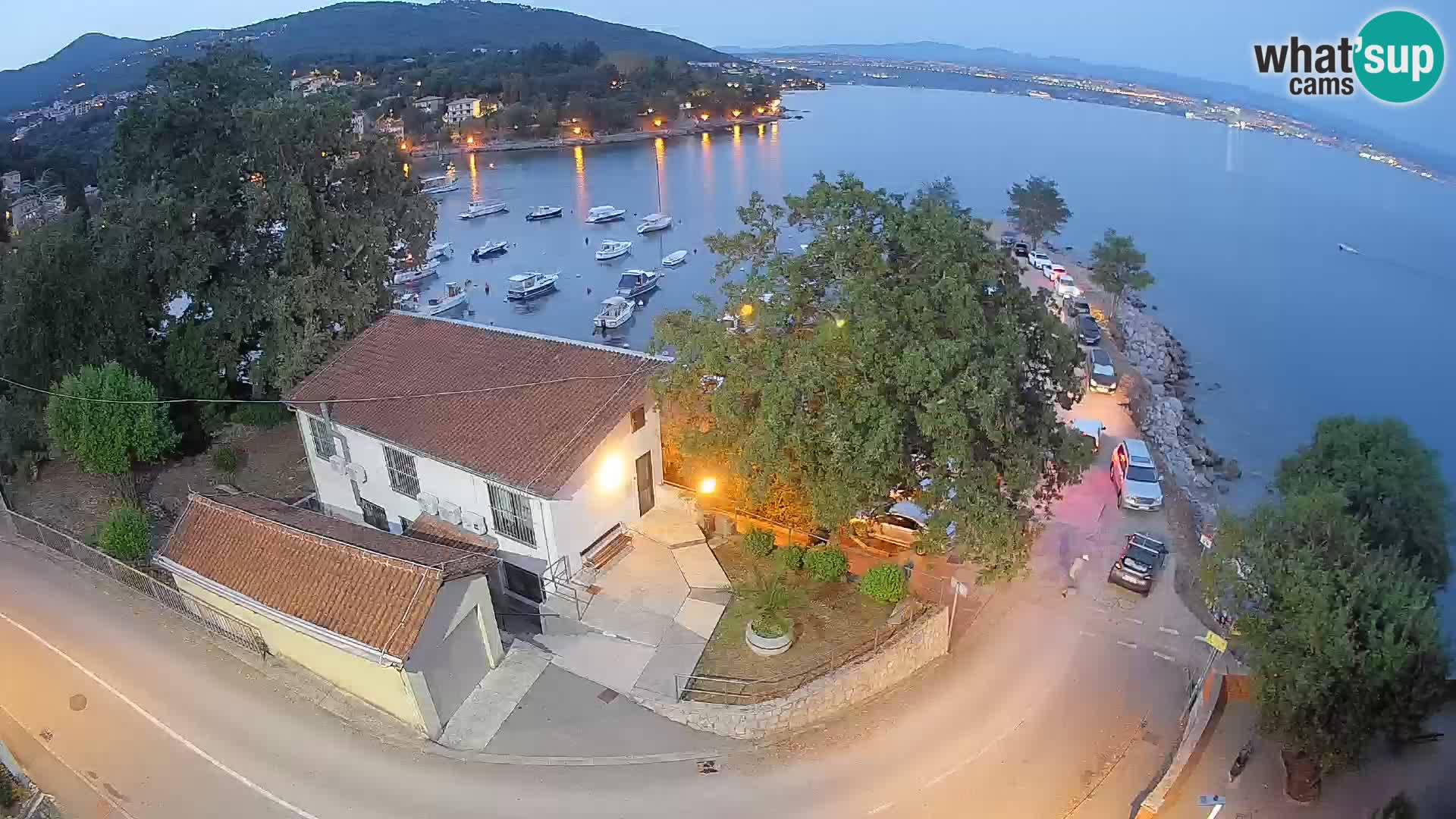 Ika Harbor Webcam – LIVE View of the Harbor and Opatija Lights