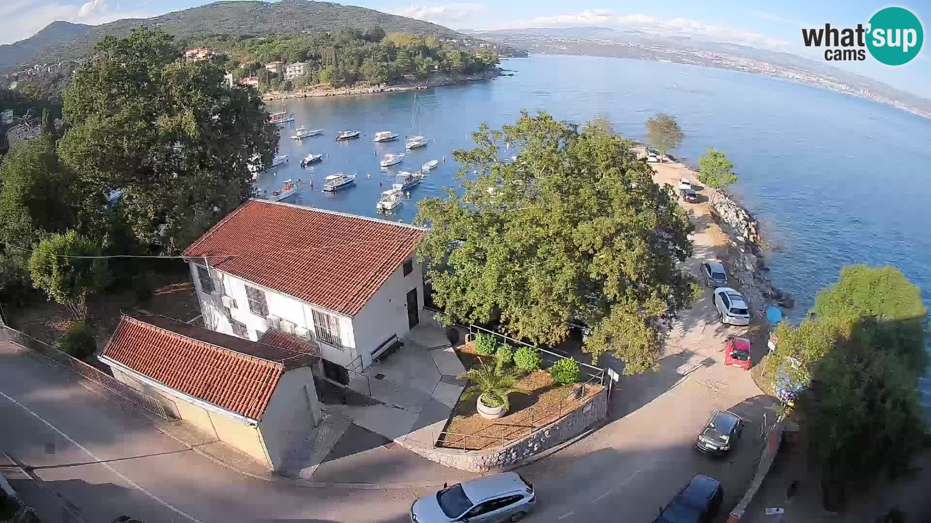 Ika Harbor Webcam – LIVE View of the Harbor and Opatija Lights