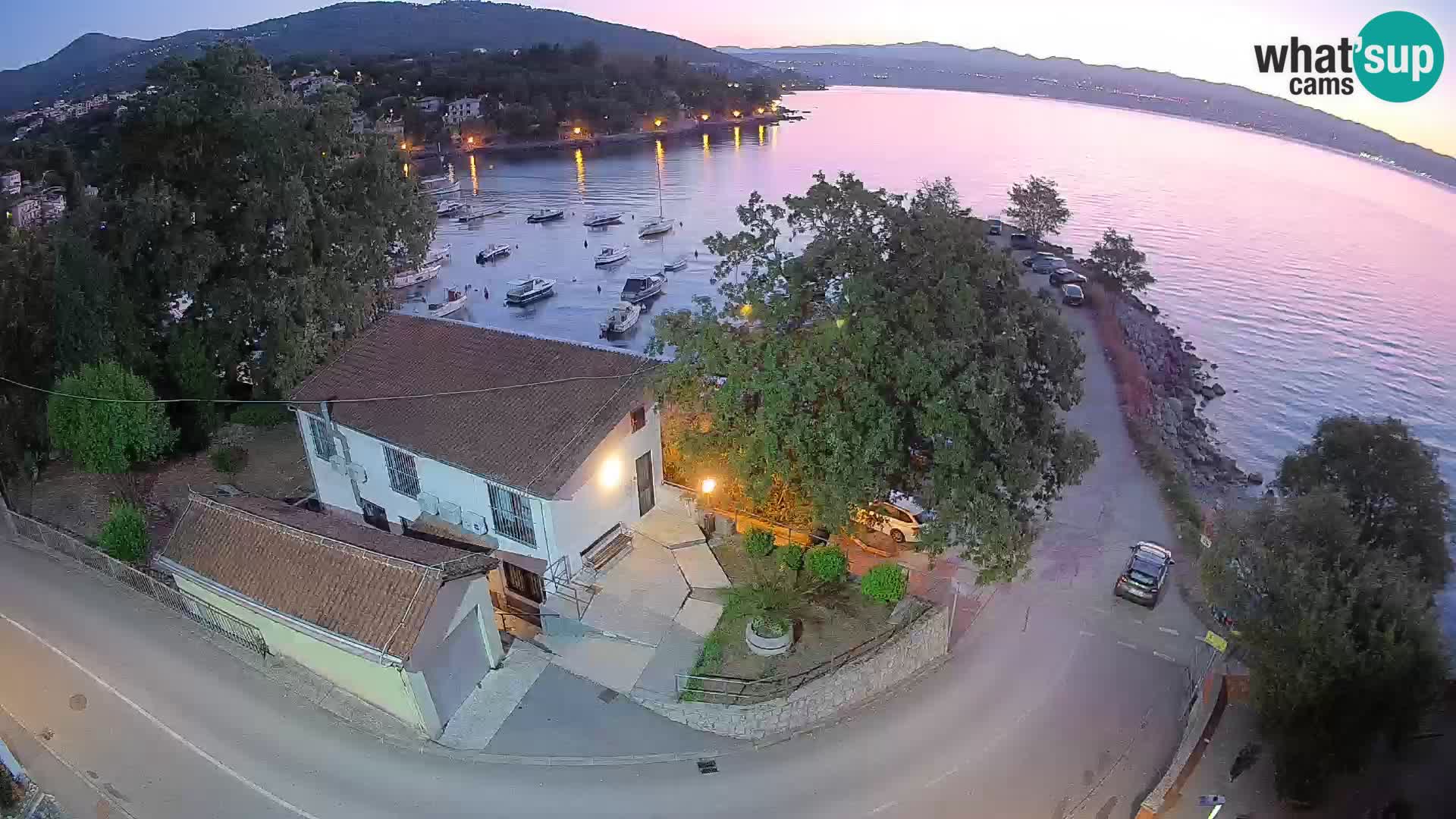 Ika Harbor Webcam – LIVE View of the Harbor and Opatija Lights