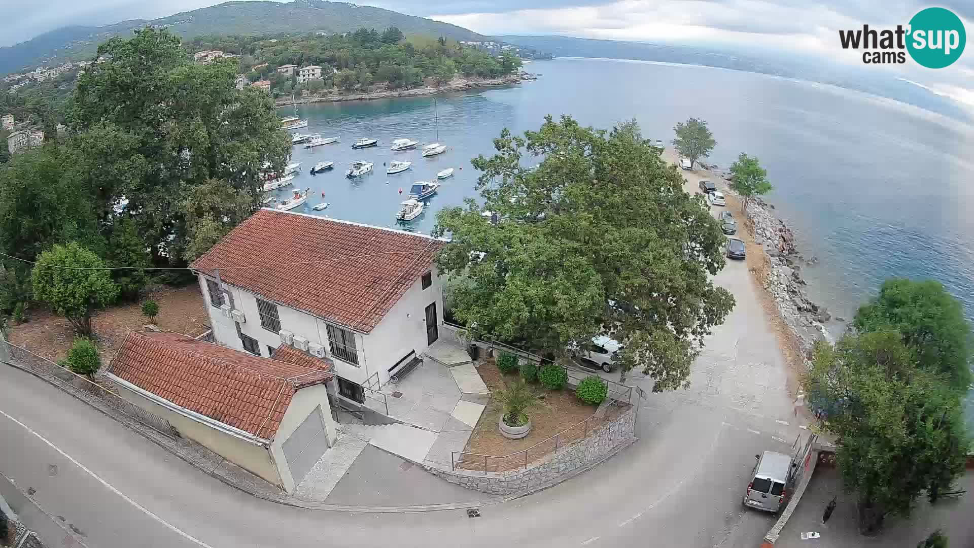 Ika Harbor Webcam – LIVE View of the Harbor and Opatija Lights