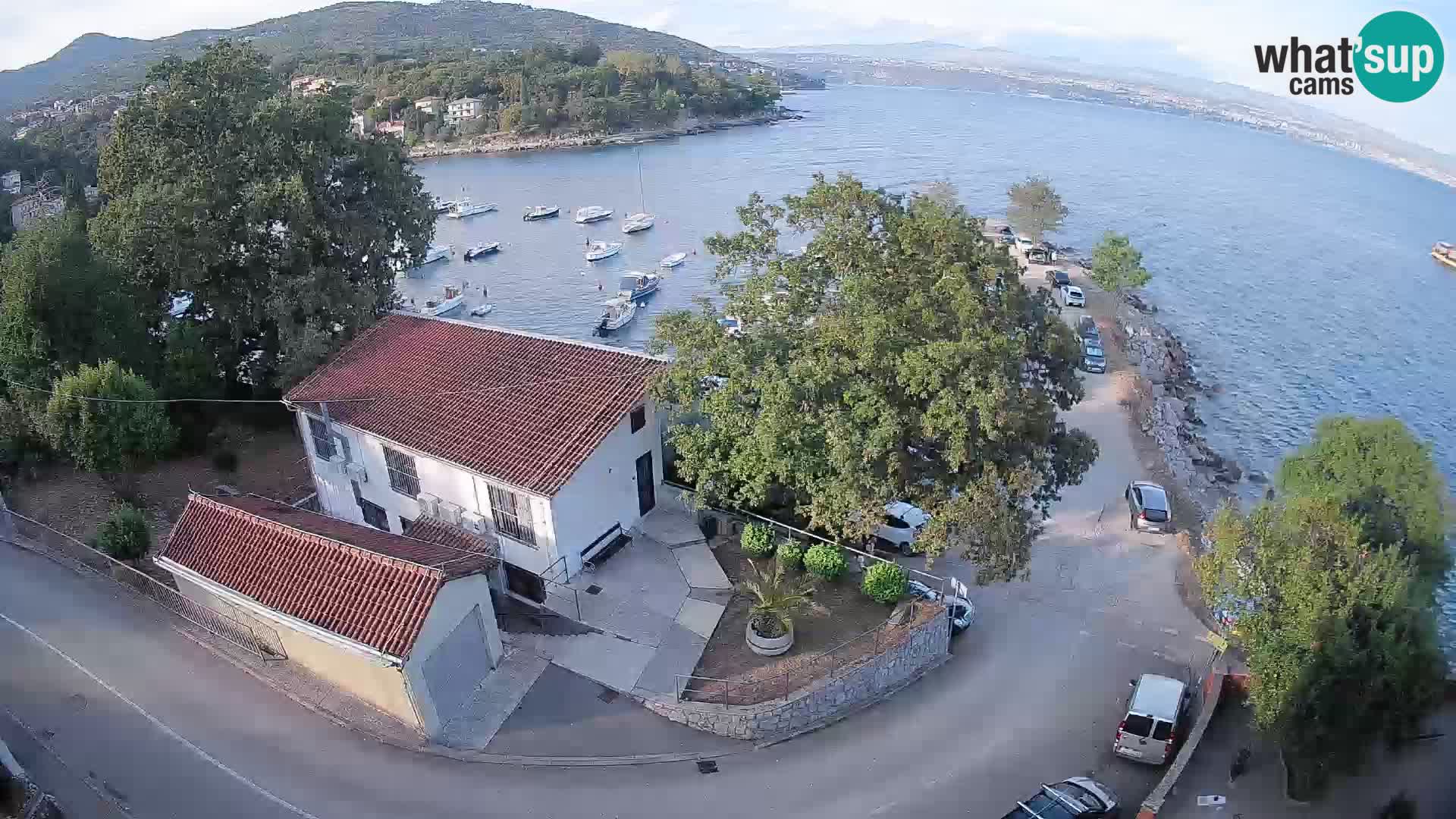 Ika Harbor Webcam – LIVE View of the Harbor and Opatija Lights