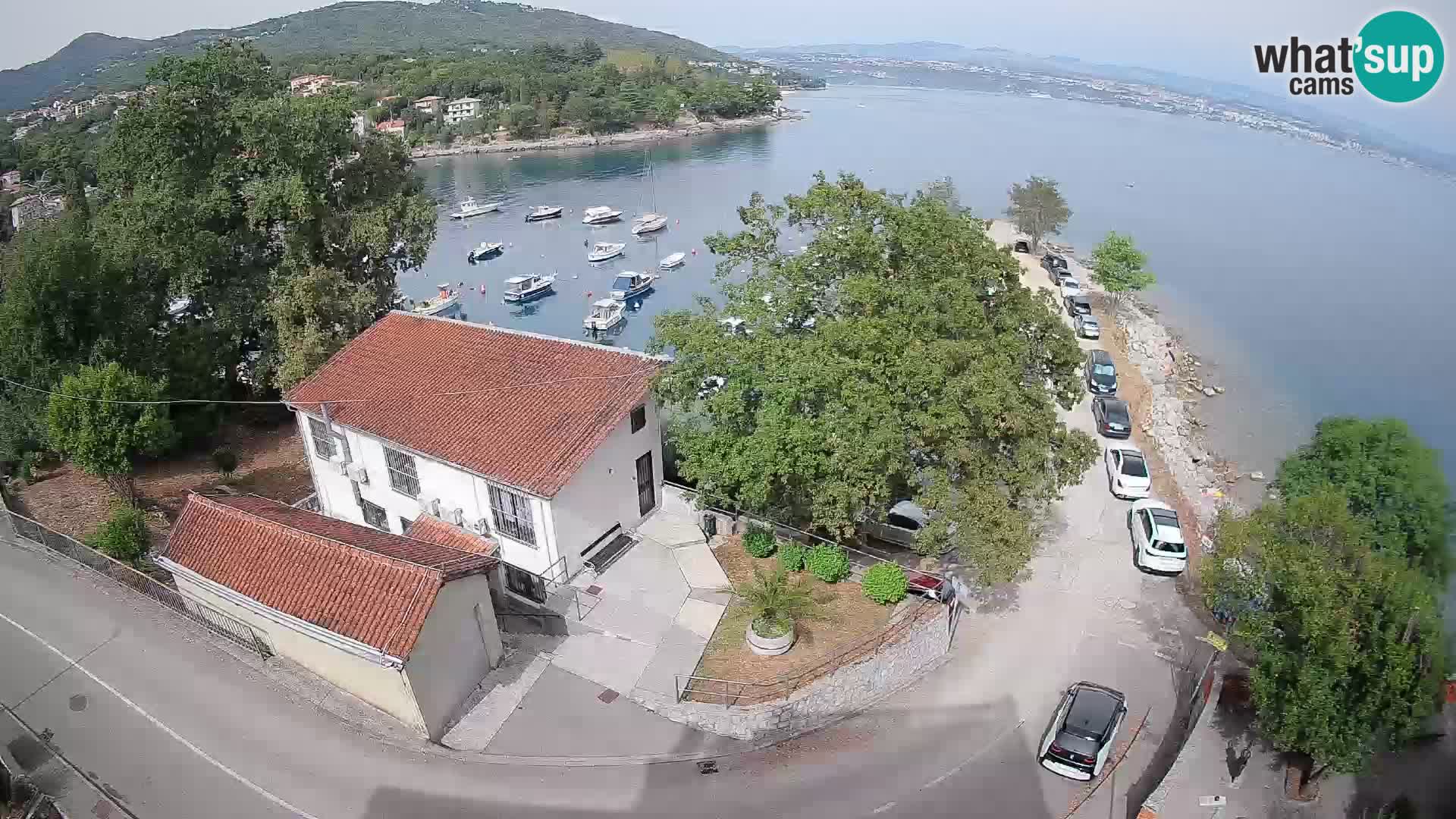 Web kamera luka Ika – Pogled uživo na luku i svjetla Opatije
