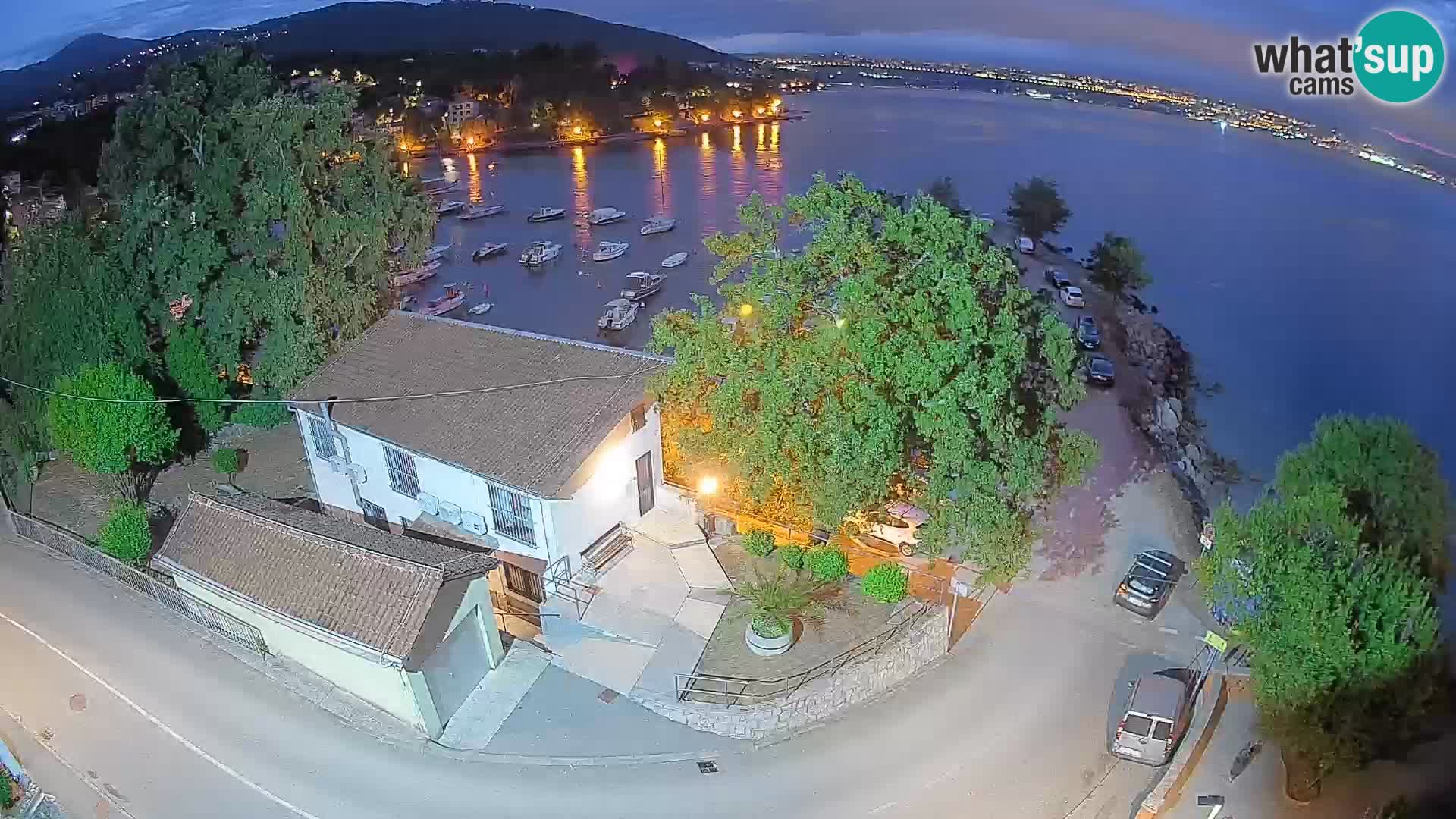 Ika Harbor Webcam – LIVE View of the Harbor and Opatija Lights