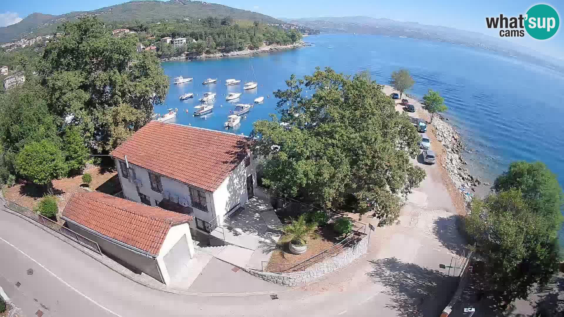 Ika Harbor Webcam – LIVE View of the Harbor and Opatija Lights