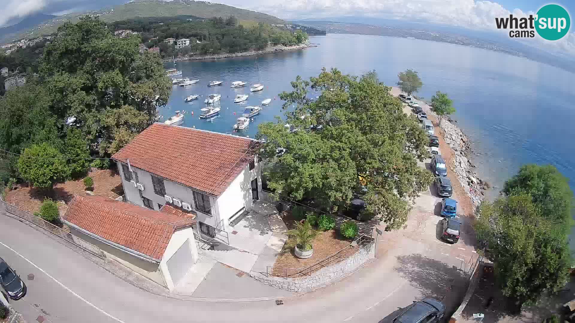 Ika Harbor Webcam – LIVE View of the Harbor and Opatija Lights