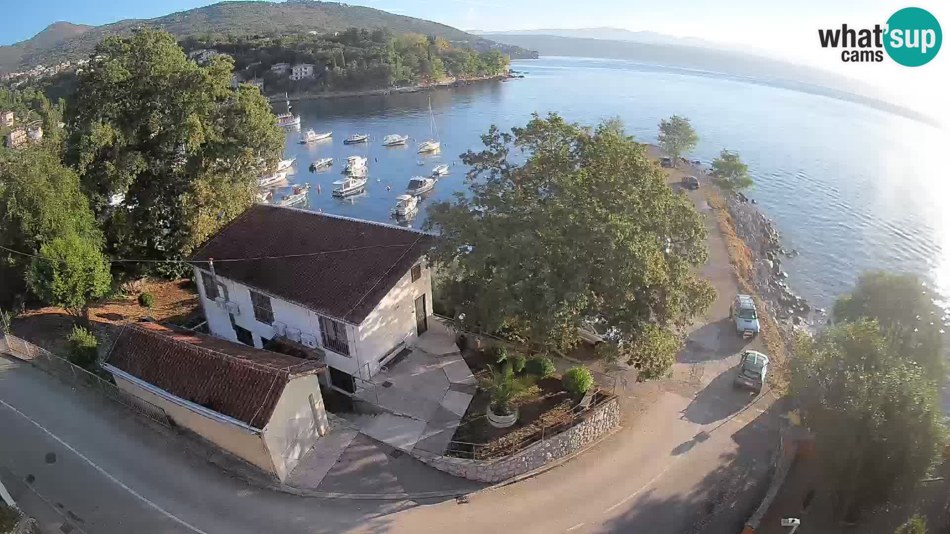 Ika Harbor Webcam – LIVE View of the Harbor and Opatija Lights