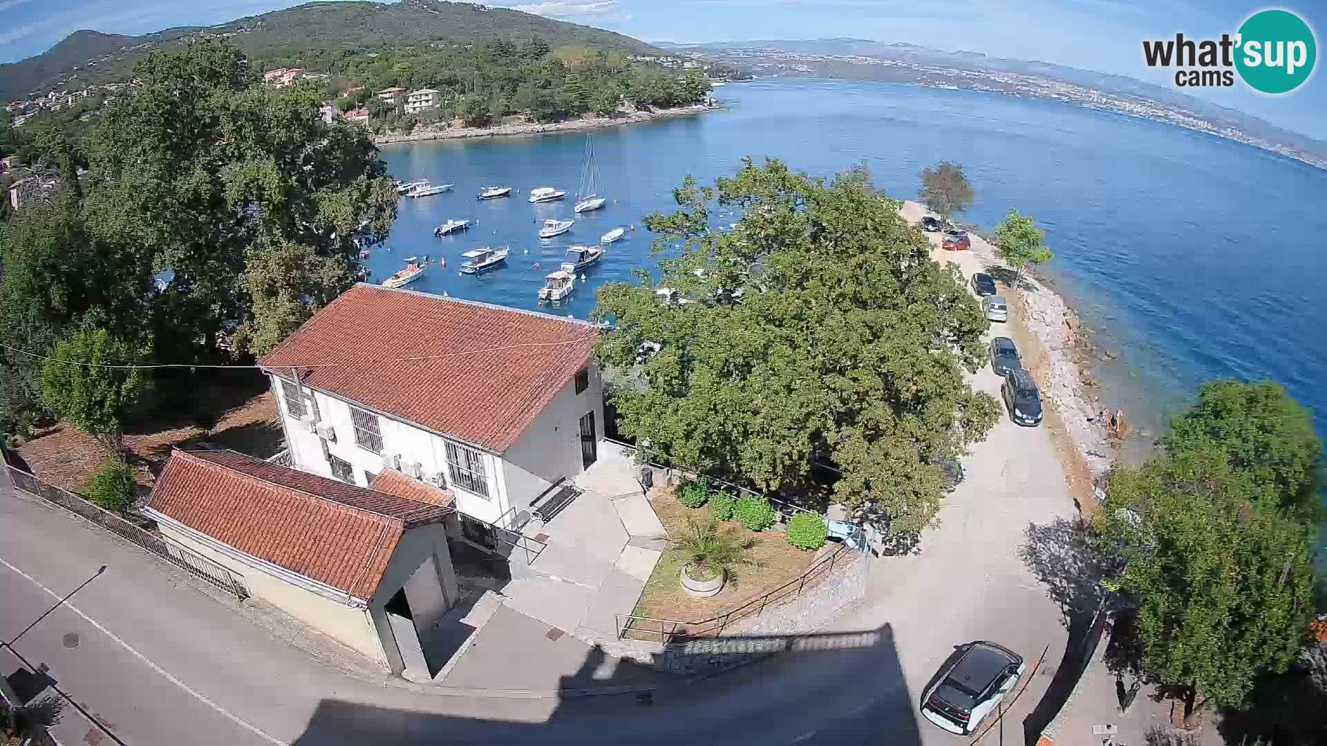 Ika Harbor Webcam – LIVE View of the Harbor and Opatija Lights