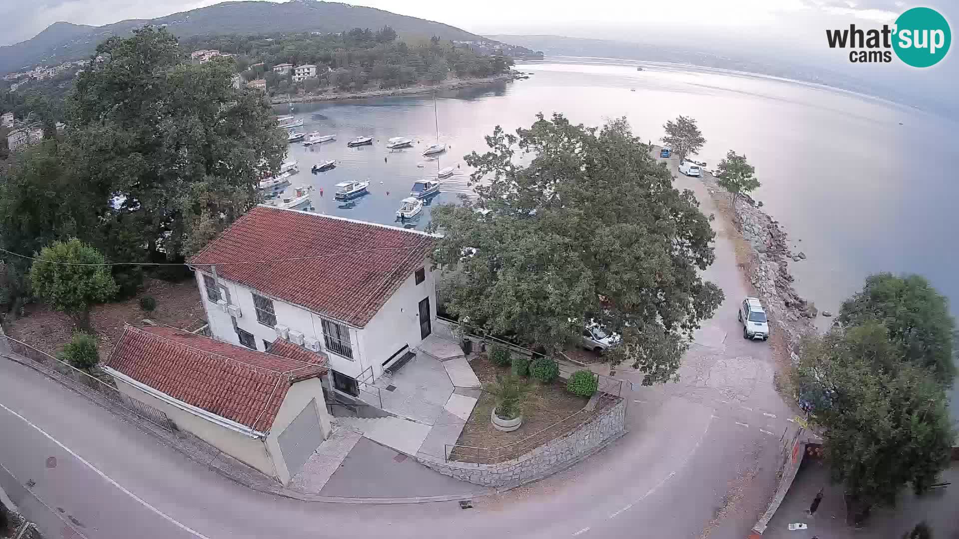 Ika Harbor Webcam – LIVE View of the Harbor and Opatija Lights
